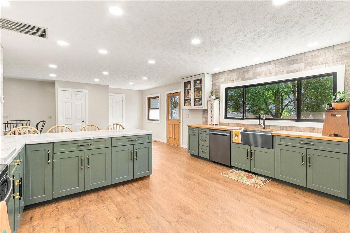 1514 Childrens Home, Urbana, Ohio 43078