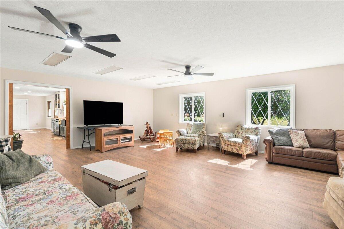 1514 Childrens Home, Urbana, Ohio 43078
