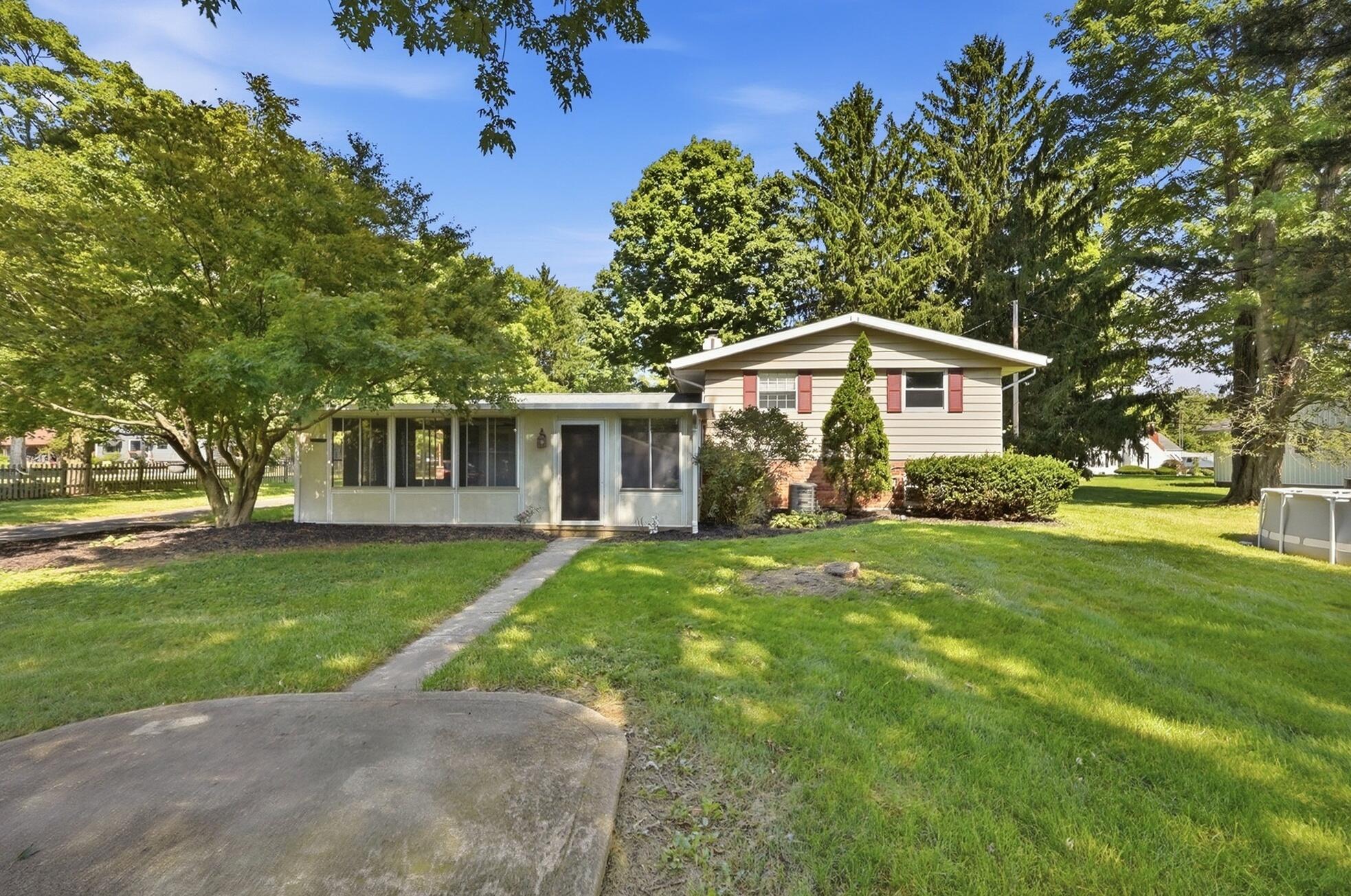 3789 New Carlisle, Springfield, Ohio 45504