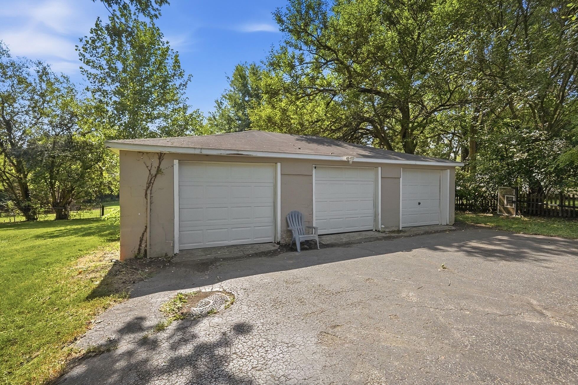 3789 New Carlisle, Springfield, Ohio 45504