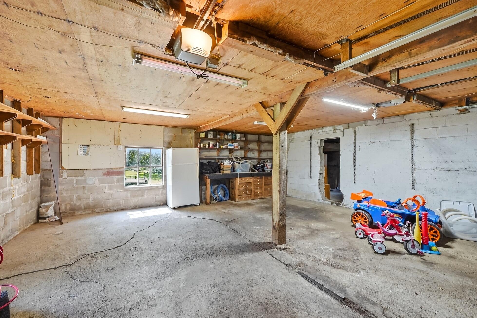 3789 New Carlisle, Springfield, Ohio 45504
