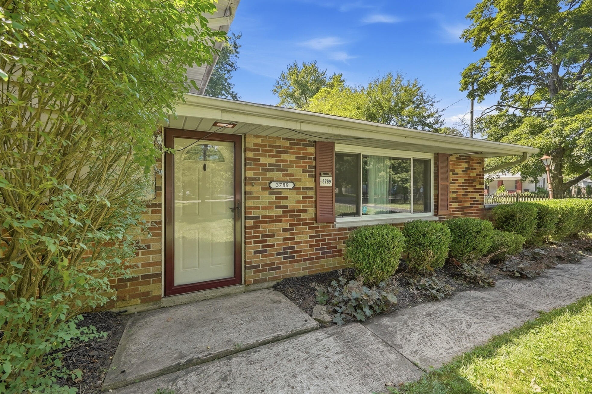 3789 New Carlisle, Springfield, Ohio 45504