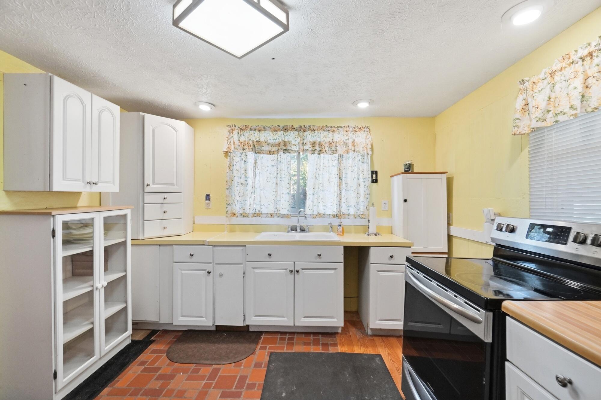 7570 Troy, Springfield, Ohio 45502