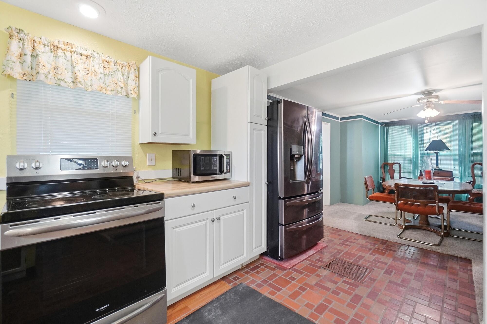 7570 Troy, Springfield, Ohio 45502