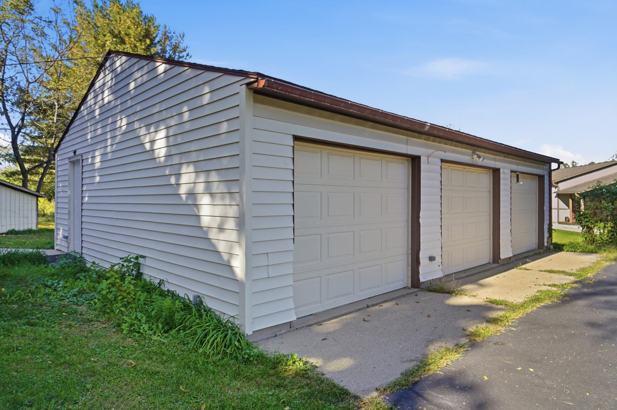 7570 Troy, Springfield, Ohio 45502