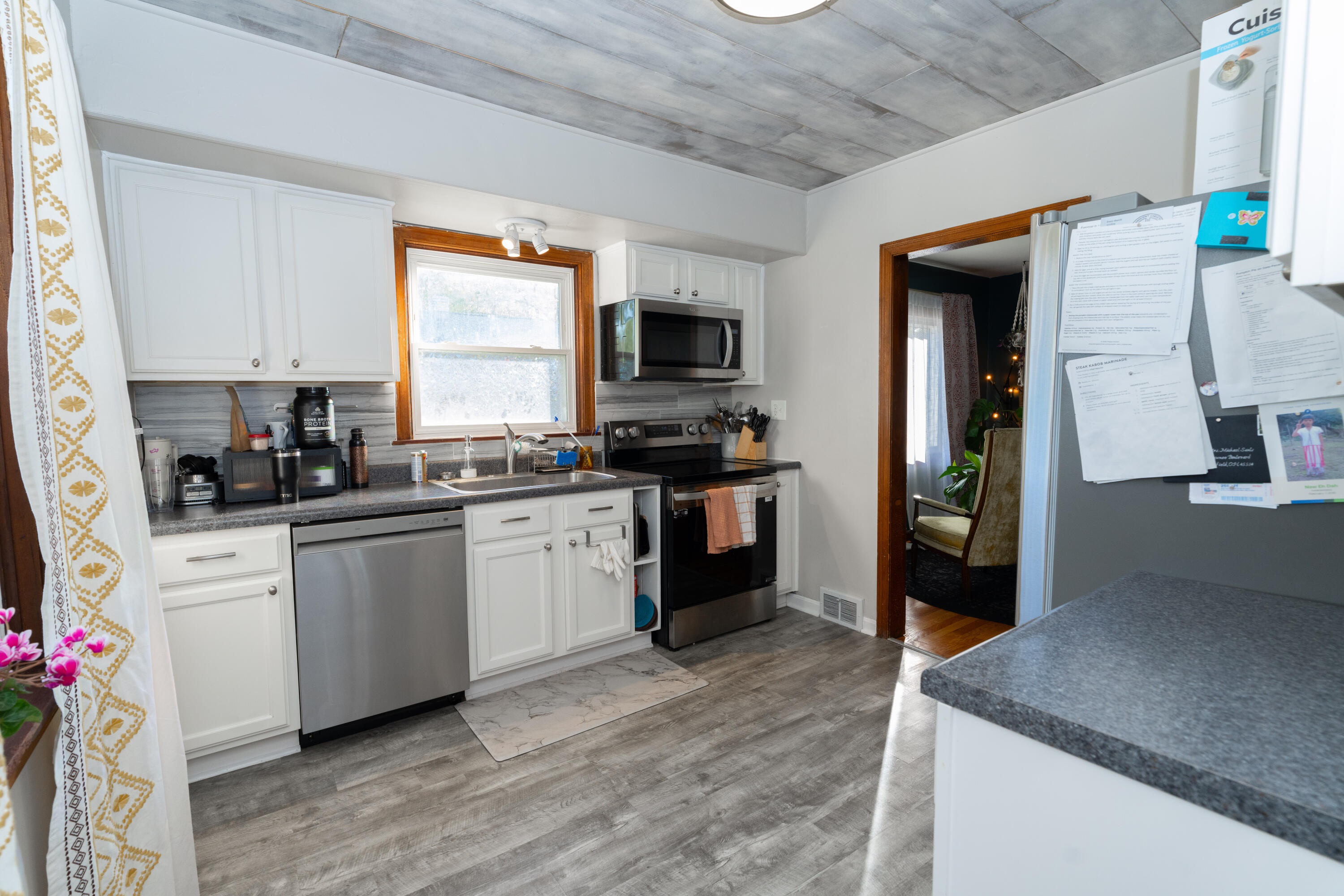 2420 Shawnee, Springfield, Ohio 45504