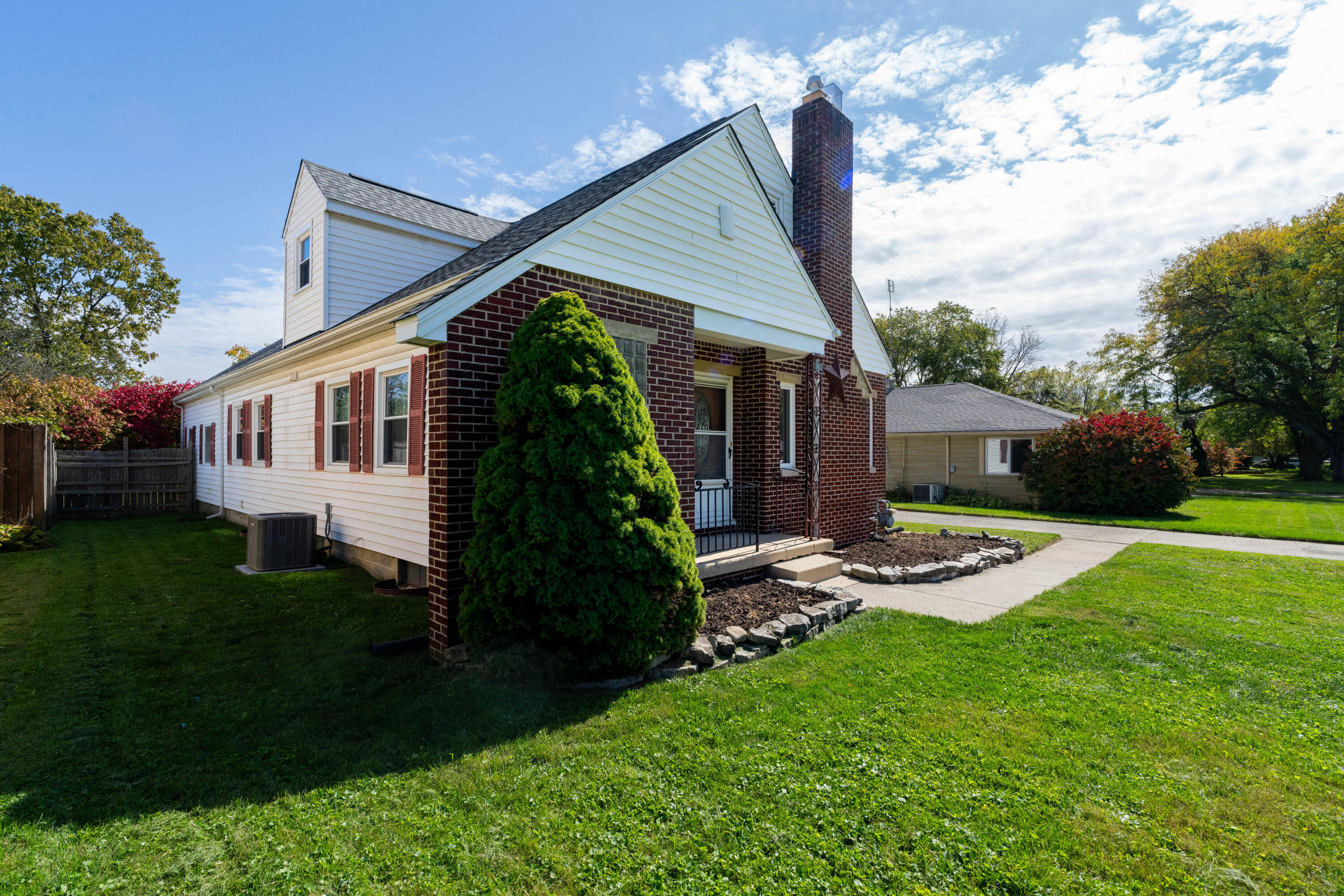 2420 Shawnee, Springfield, Ohio 45504