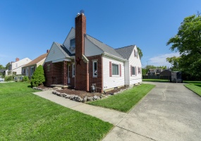 2420 Shawnee, Springfield, Ohio 45504, 3 Bedroom Bedrooms, ,2 BathroomBathrooms,Residential,For Sale,Shawnee,1049076