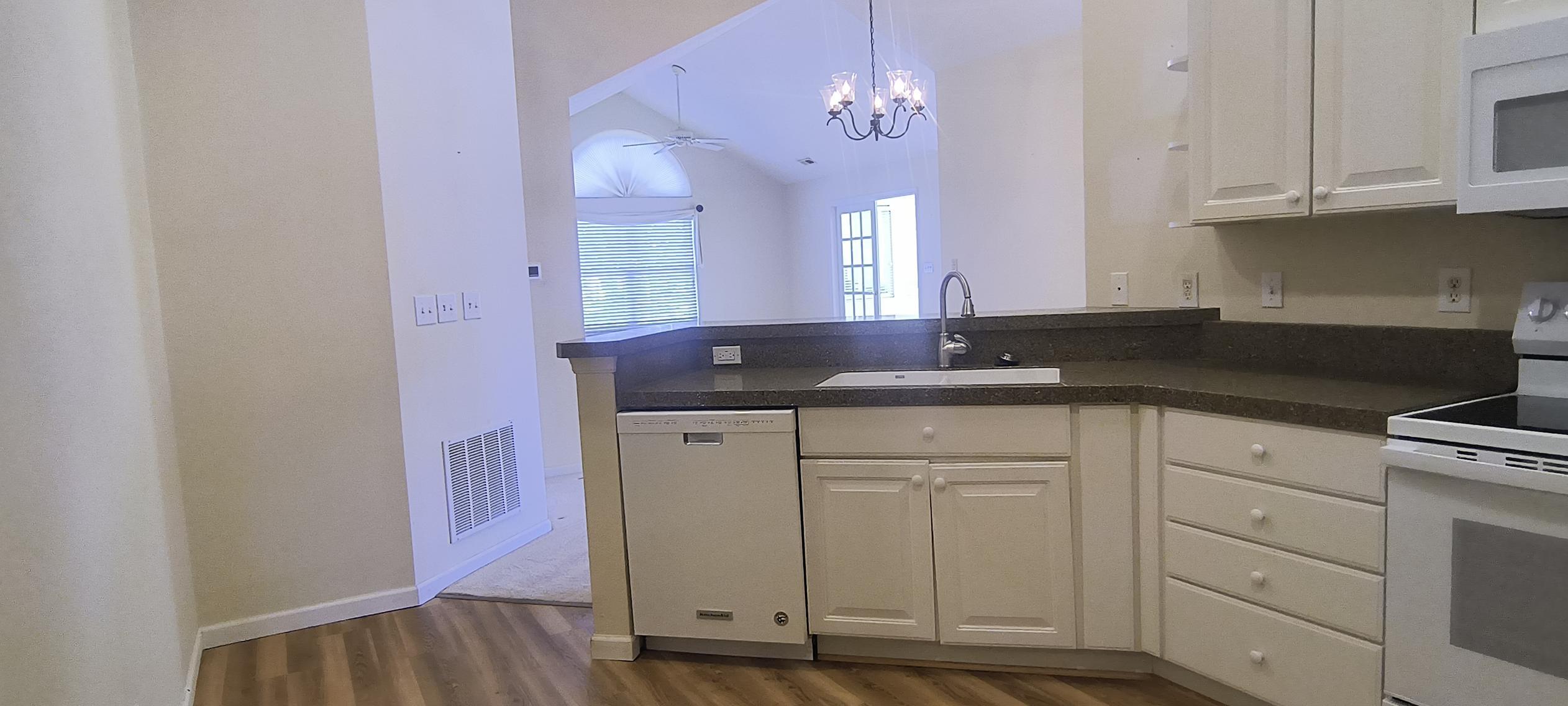 2691 Prestwick Village, Springfield, Ohio 45503