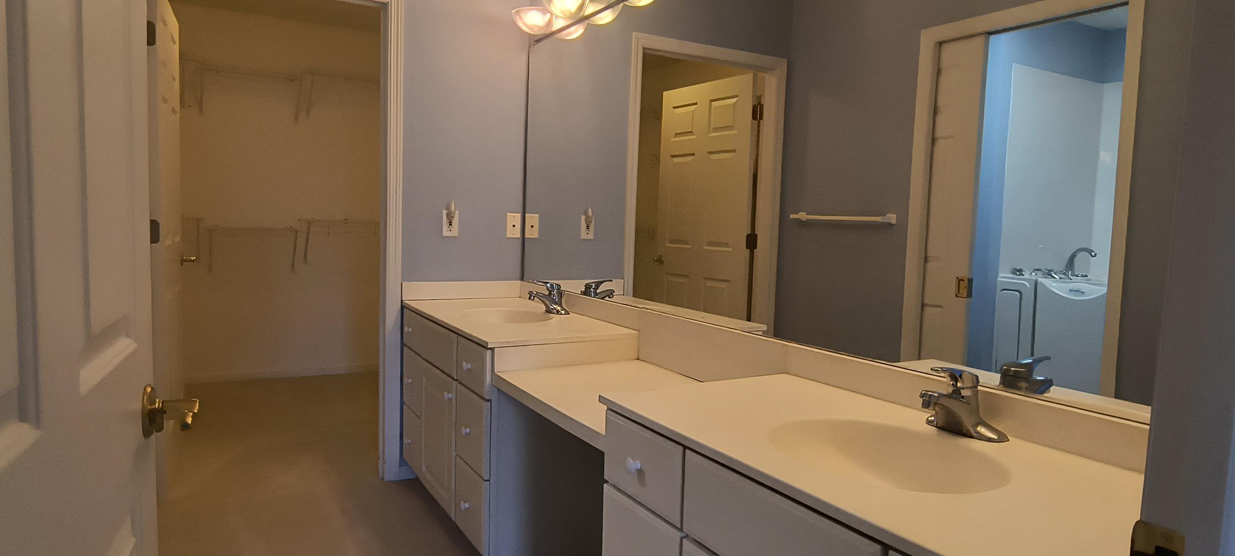 2691 Prestwick Village, Springfield, Ohio 45503