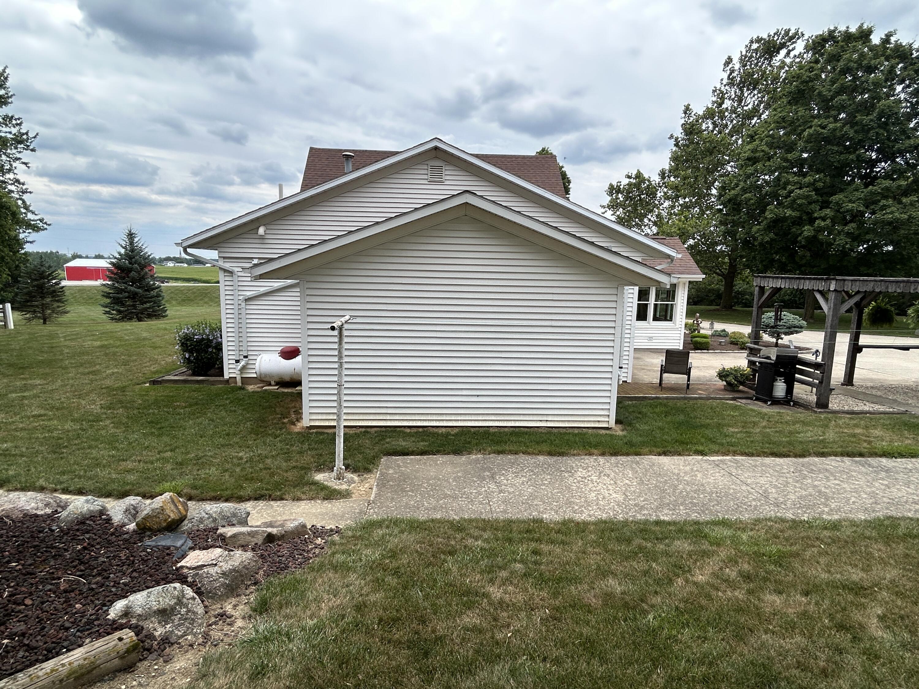 2890 Burrville, Fort Recovery, Ohio 45846