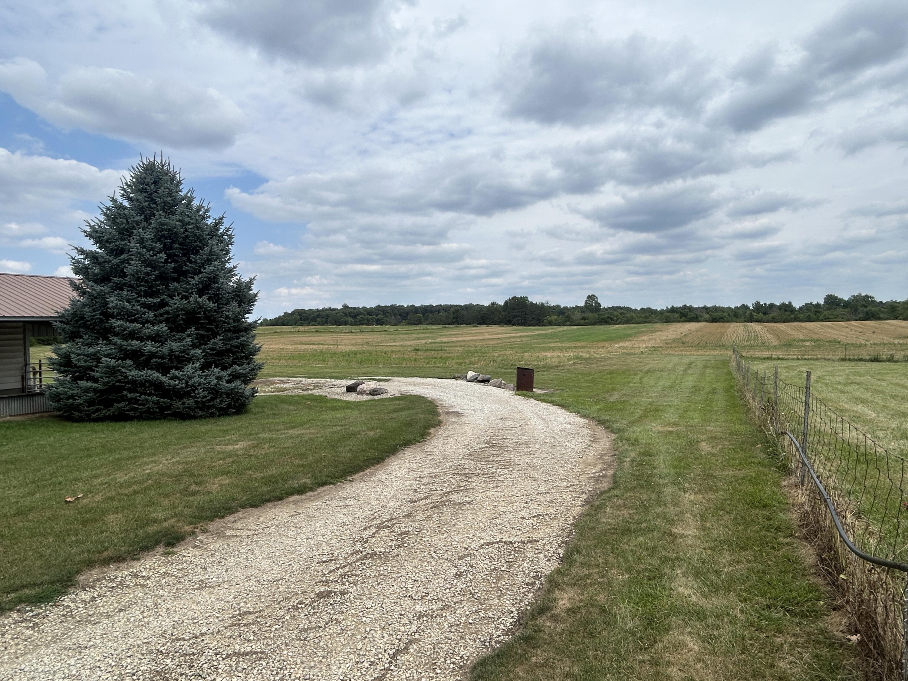 2890 Burrville, Fort Recovery, Ohio 45846