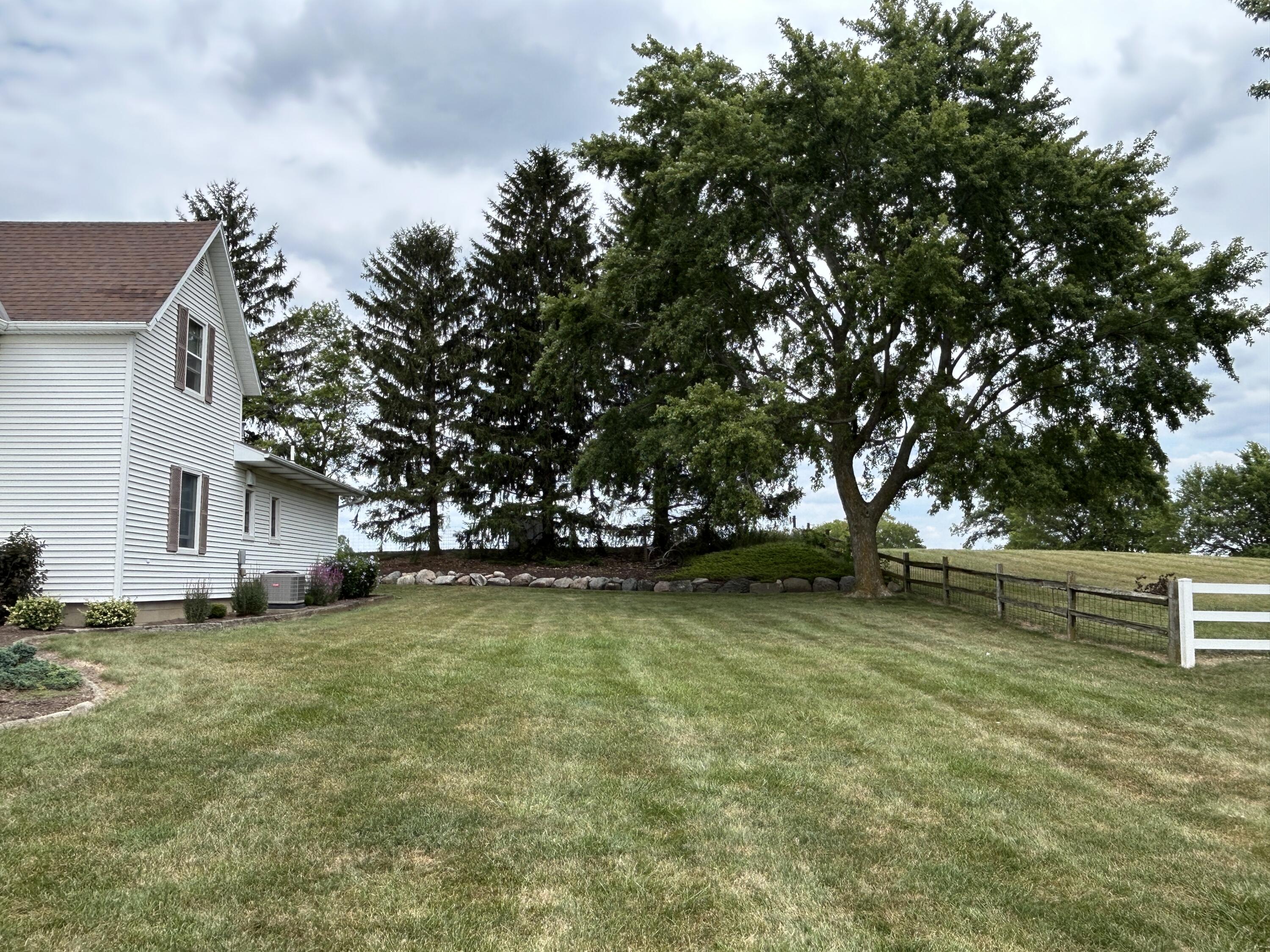 2890 Burrville, Fort Recovery, Ohio 45846