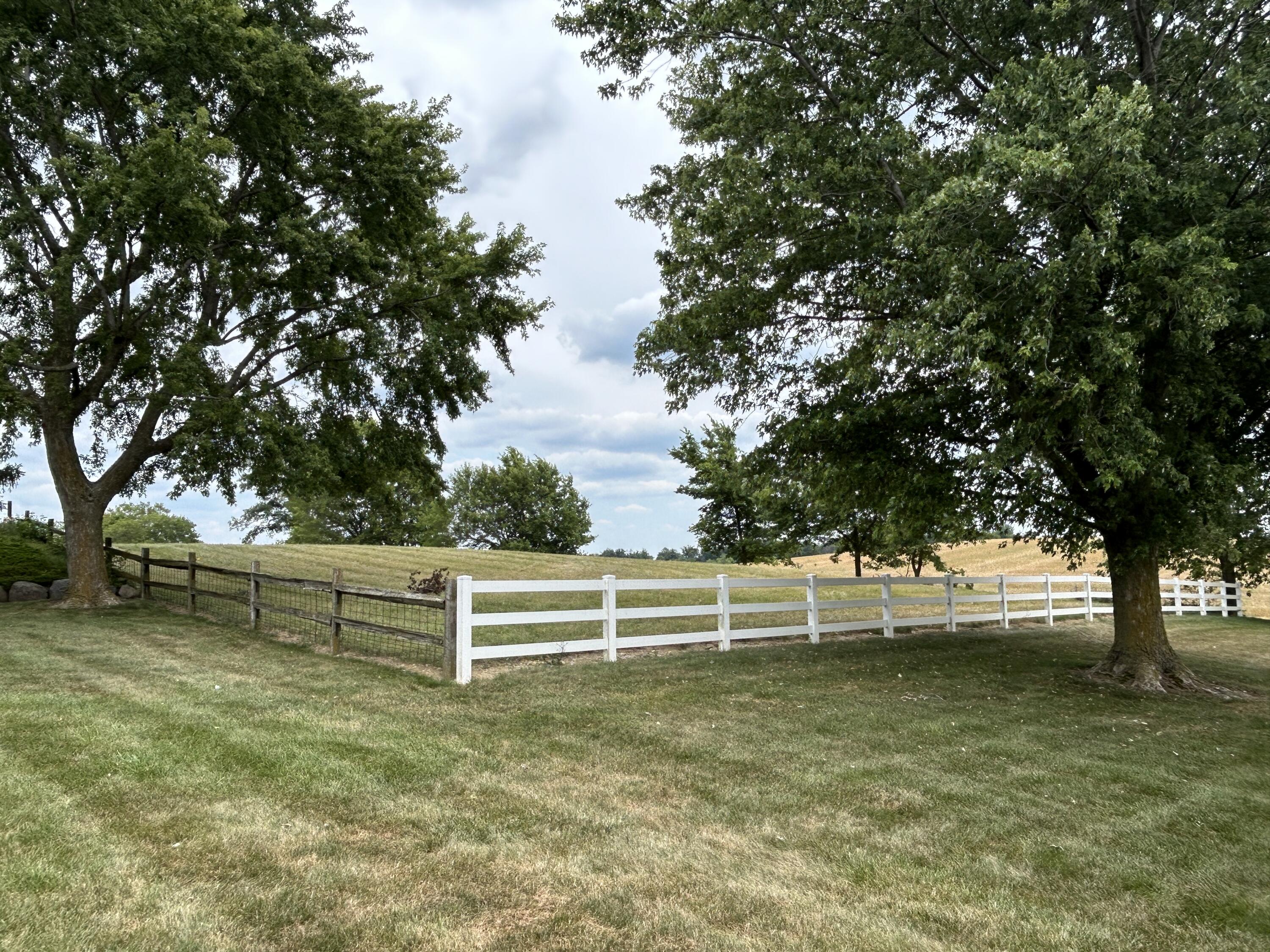 2890 Burrville, Fort Recovery, Ohio 45846