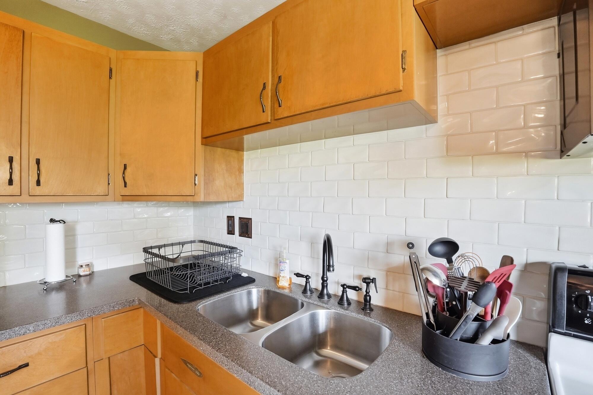 2065 Center, Springfield, Ohio 45506