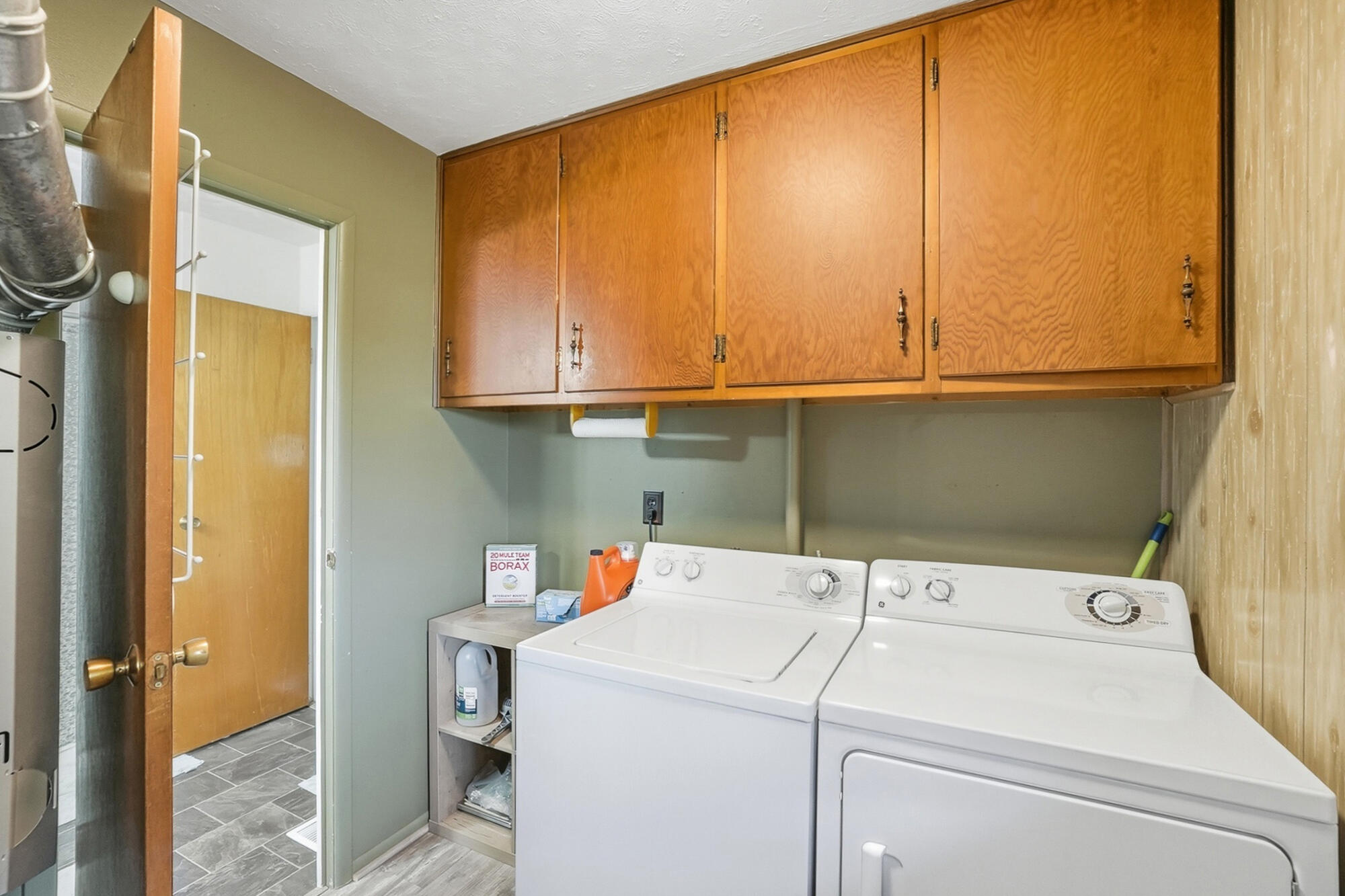 2065 Center, Springfield, Ohio 45506