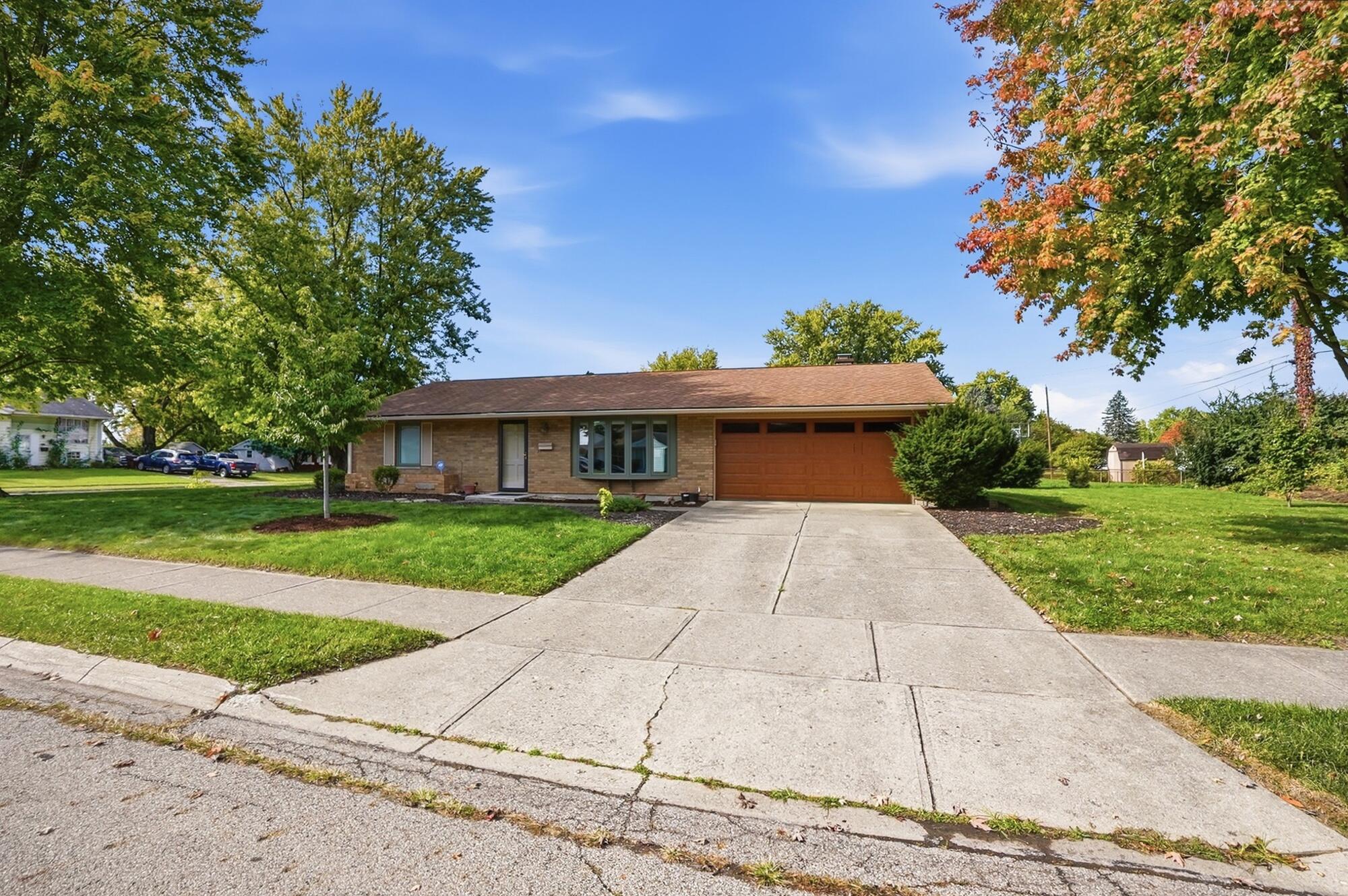 2065 Center, Springfield, Ohio 45506