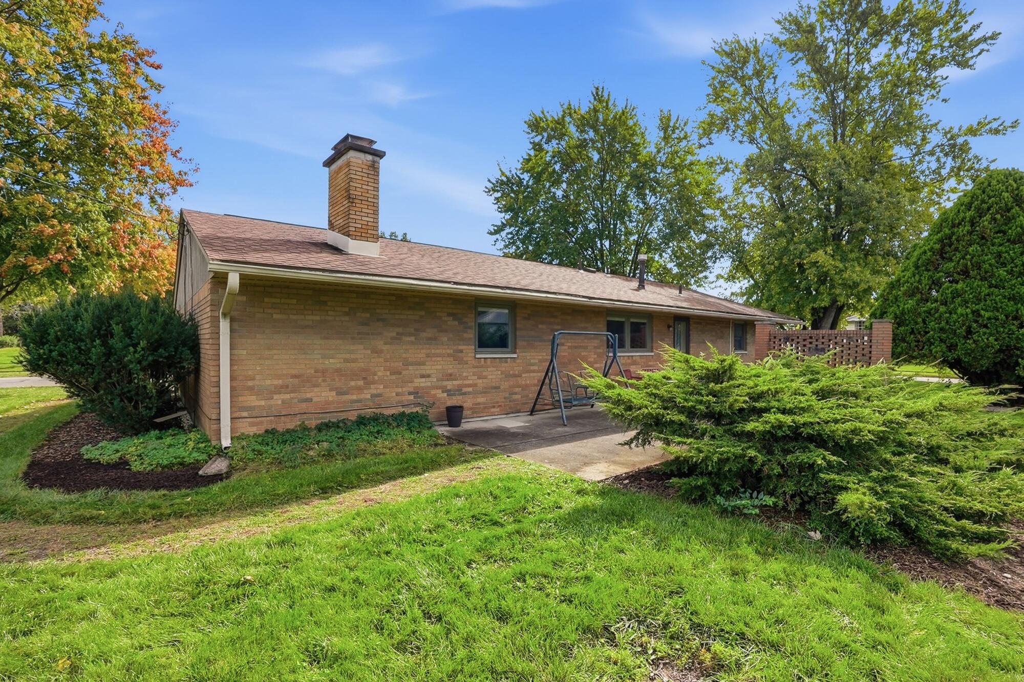 2065 Center, Springfield, Ohio 45506