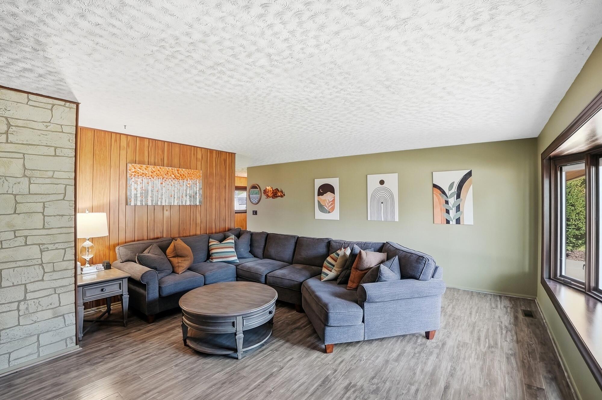 2065 Center, Springfield, Ohio 45506