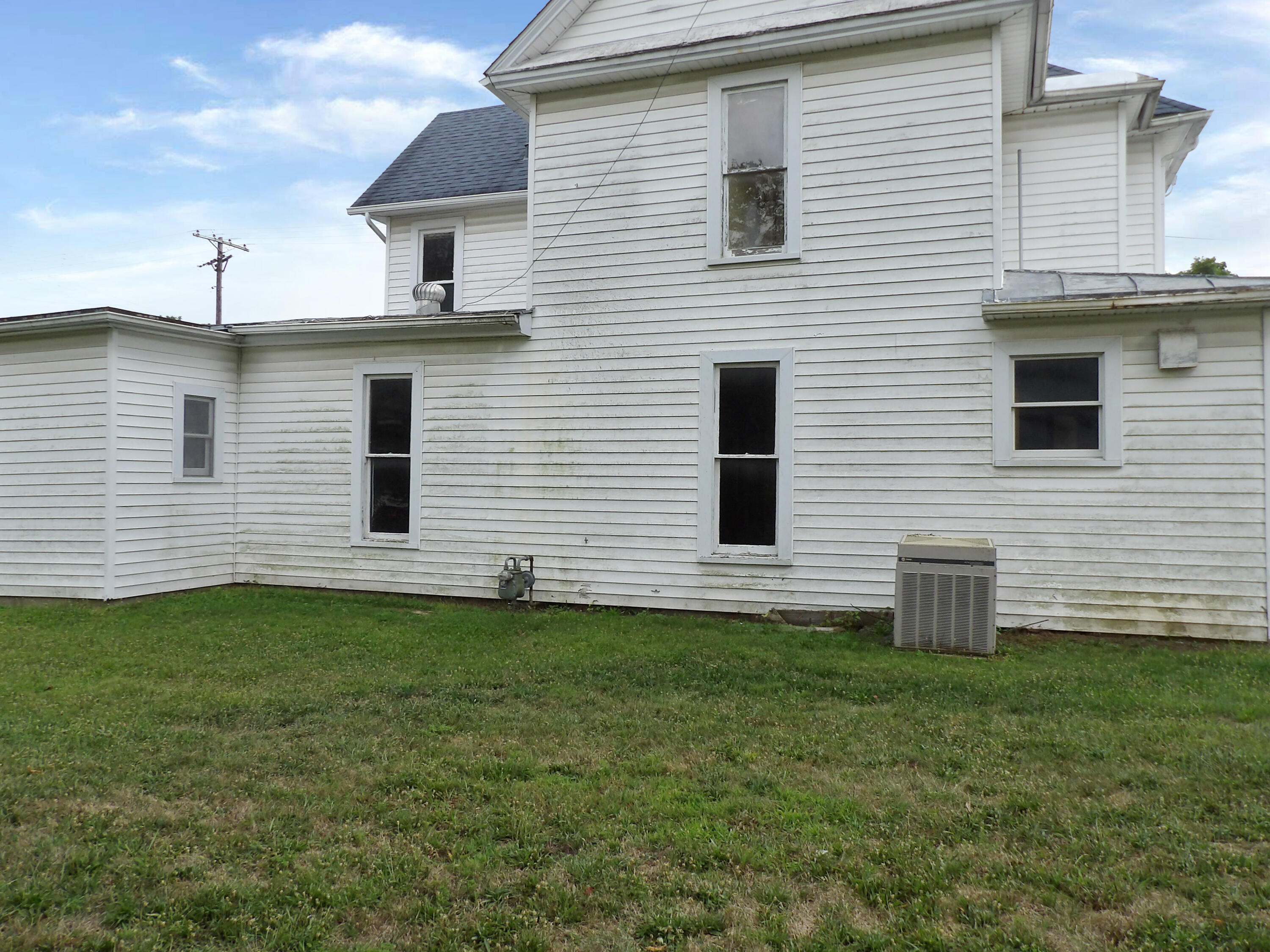 302 Mill, Williamsport, Ohio 43164