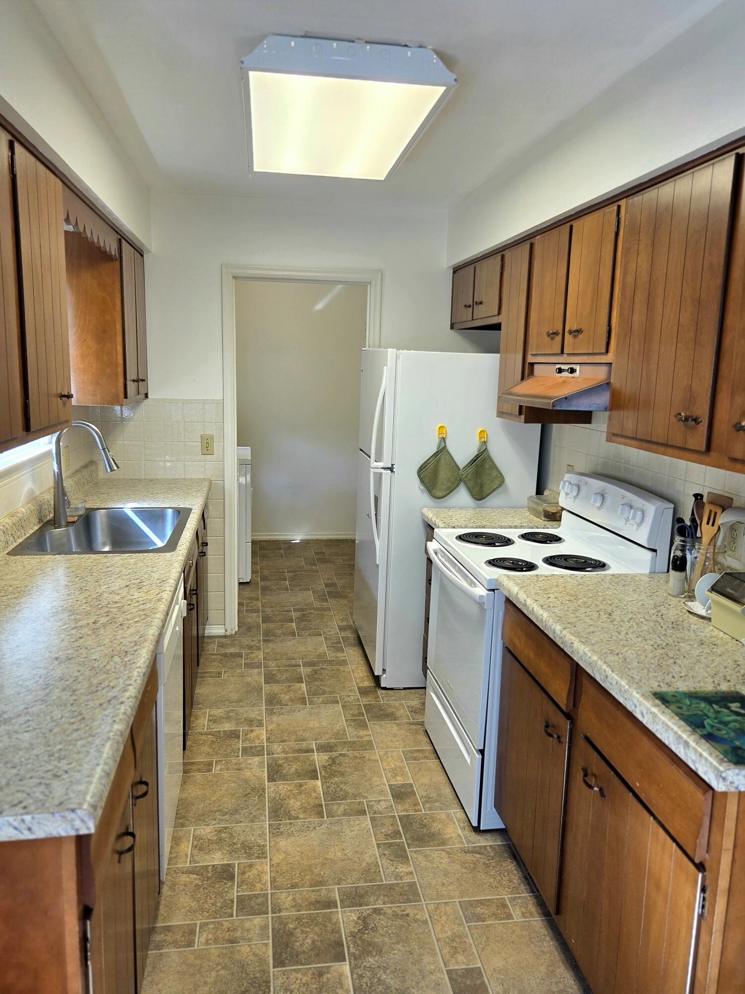 114 Littlejohn, Troy, Ohio 45373