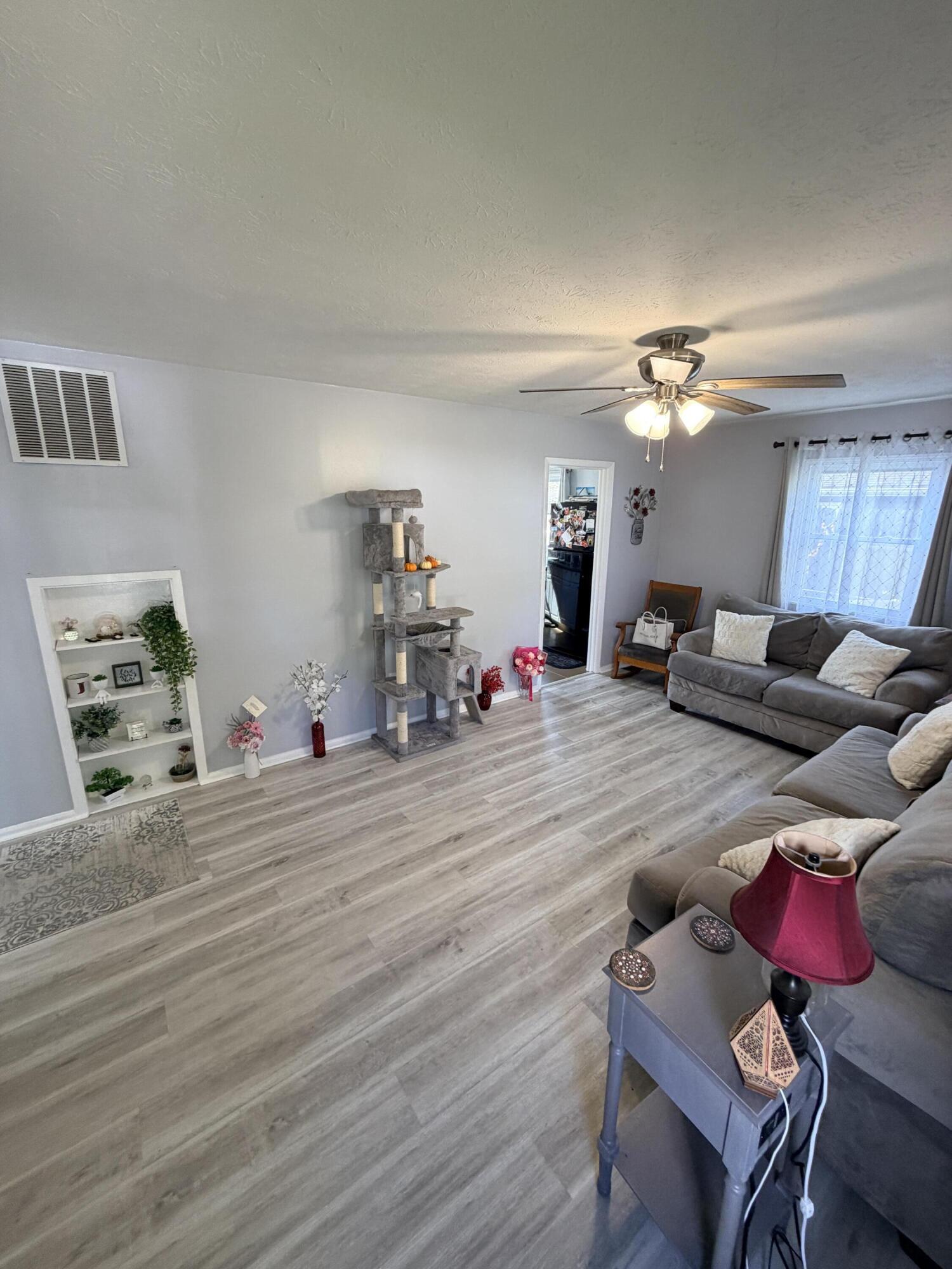 2809 Lowman, Springfield, Ohio 45505