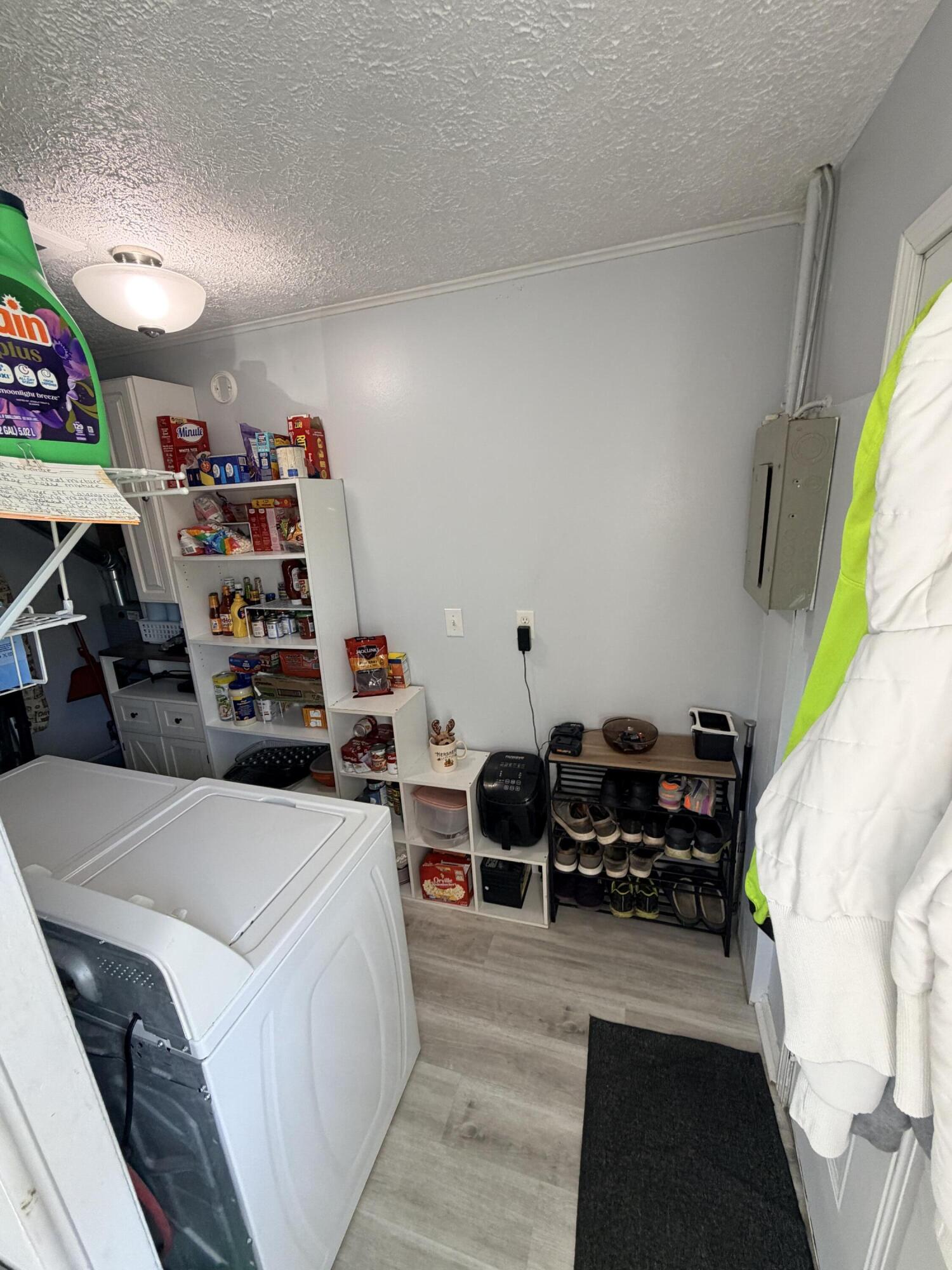 2809 Lowman, Springfield, Ohio 45505