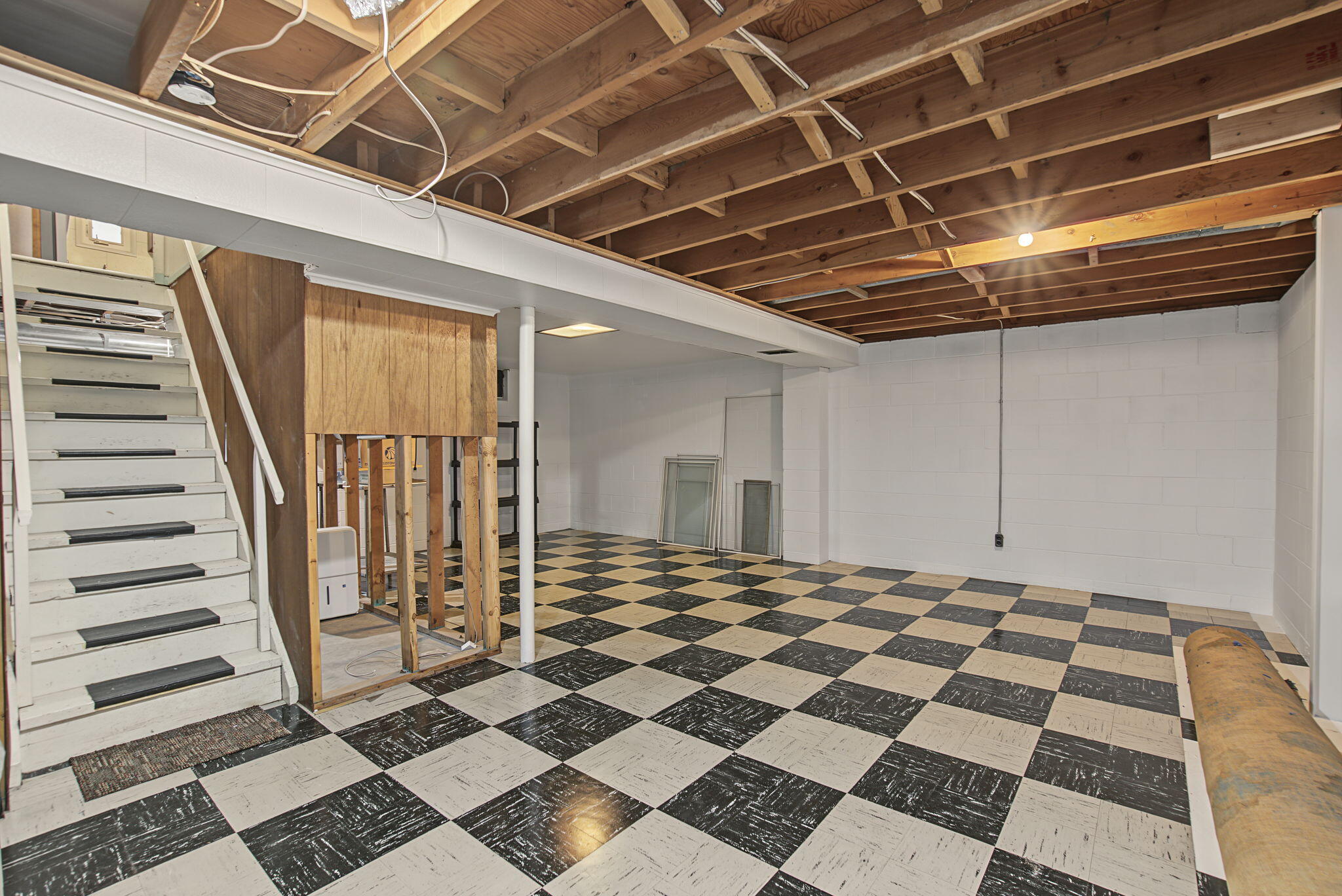 109 Delcourt, Springfield, Ohio 45506