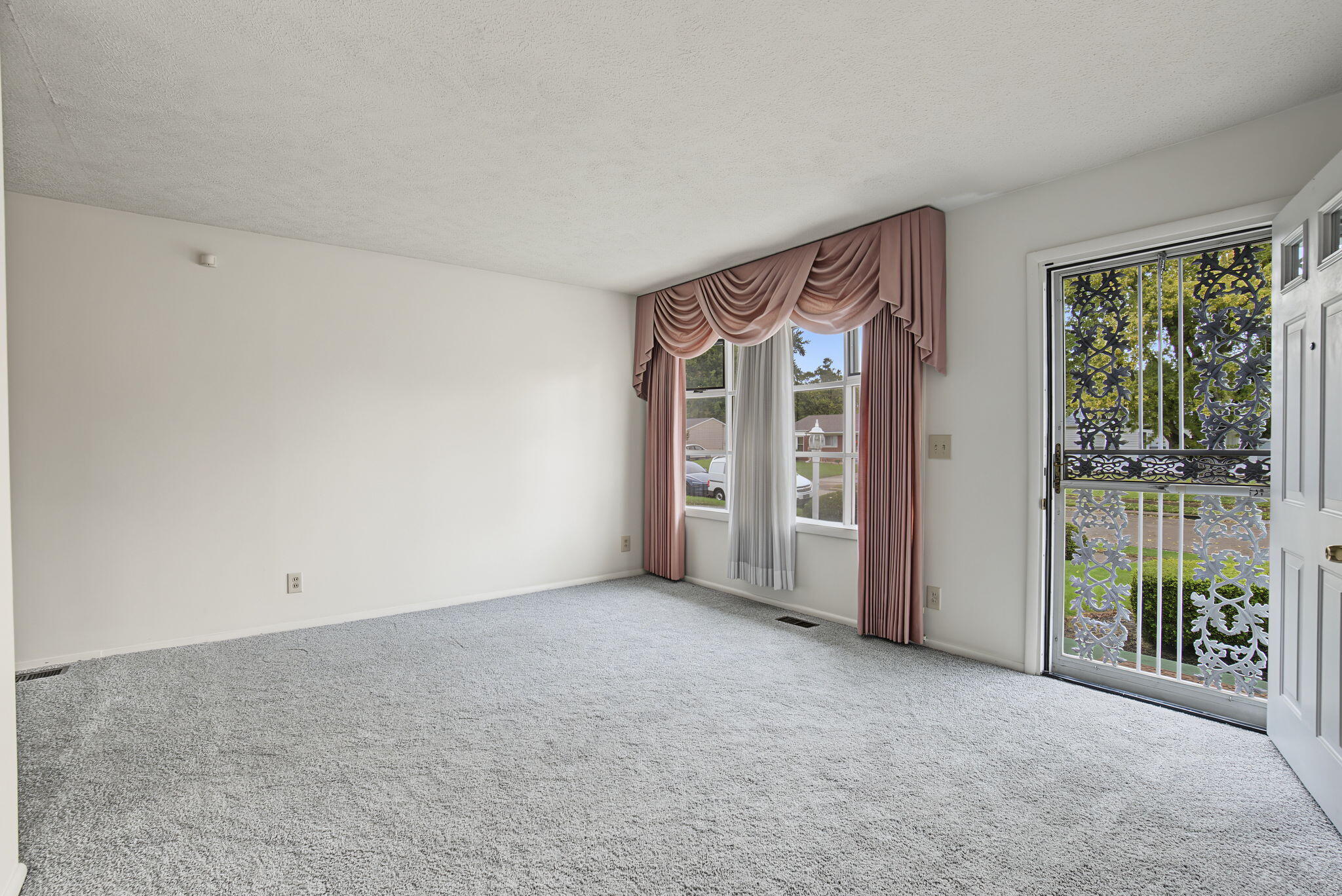 109 Delcourt, Springfield, Ohio 45506