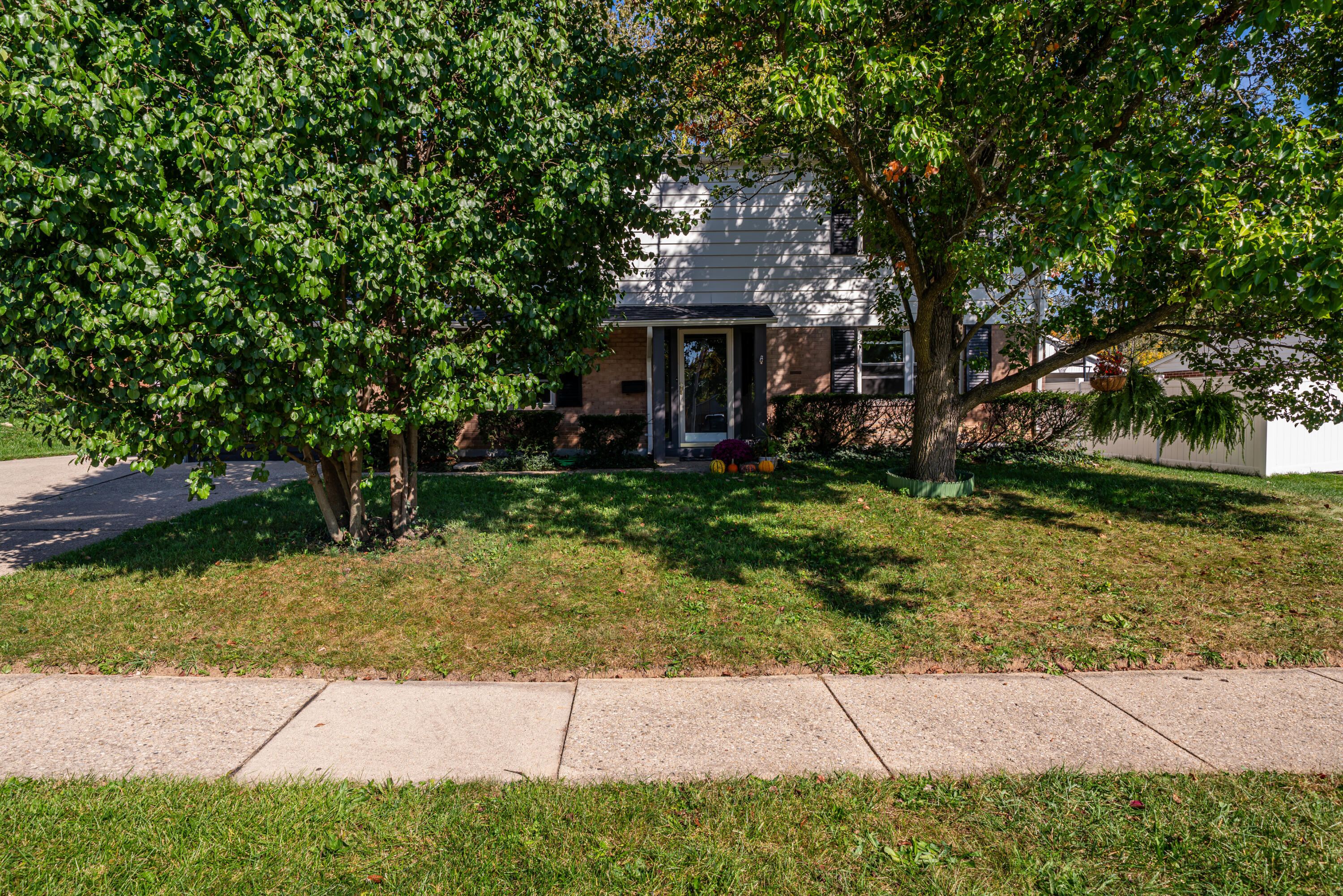 7616 Harshmanville, Huber Heights, Ohio 45424