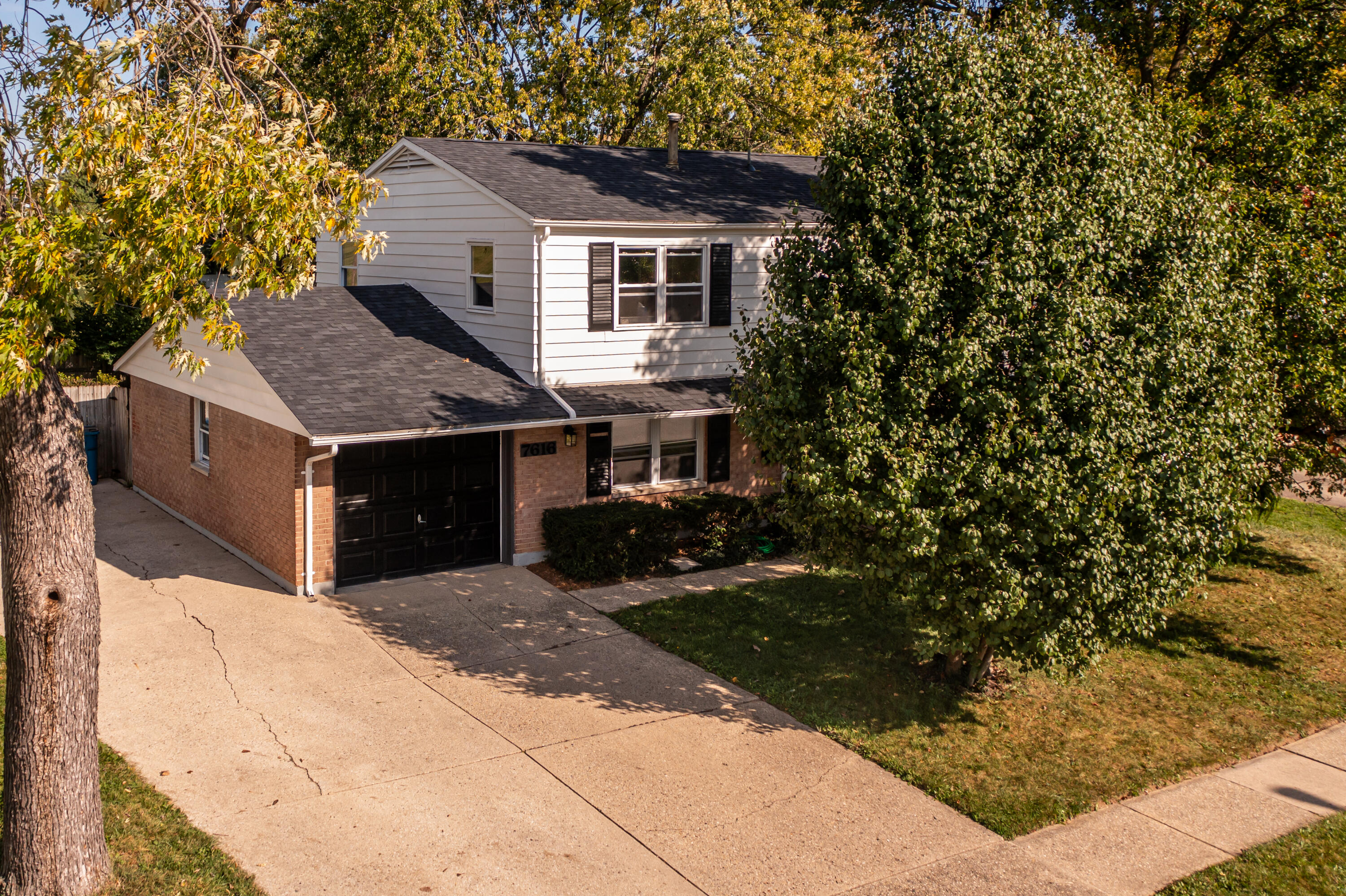 7616 Harshmanville, Huber Heights, Ohio 45424