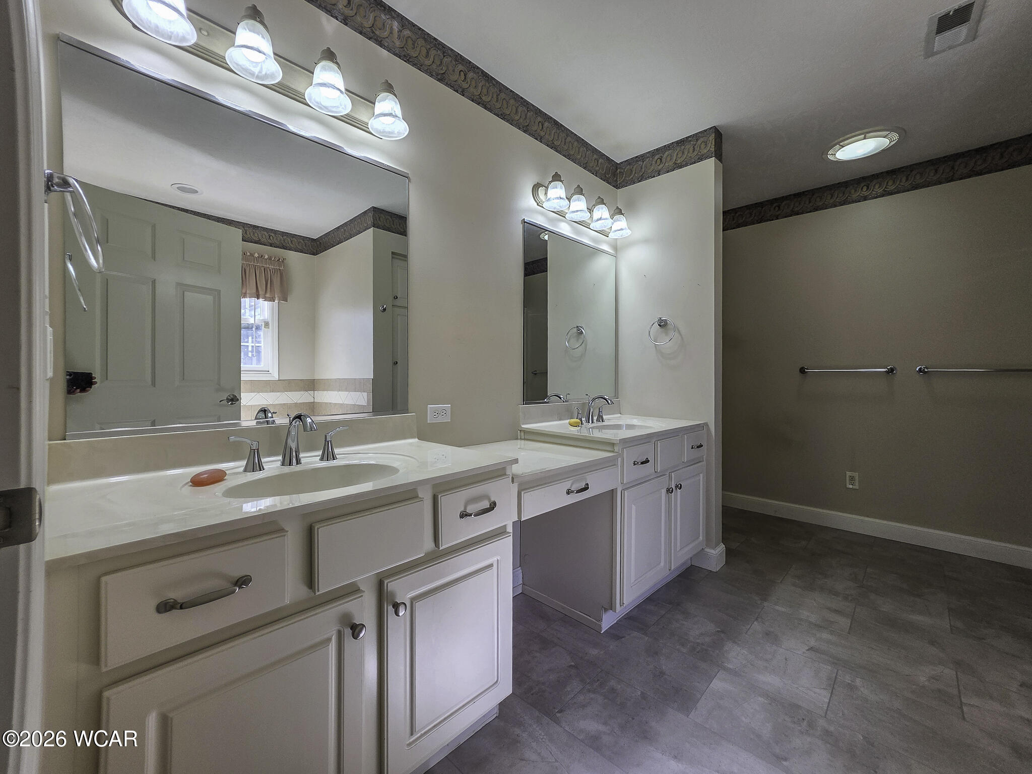 4215 Emma Parkway, Lima, Ohio