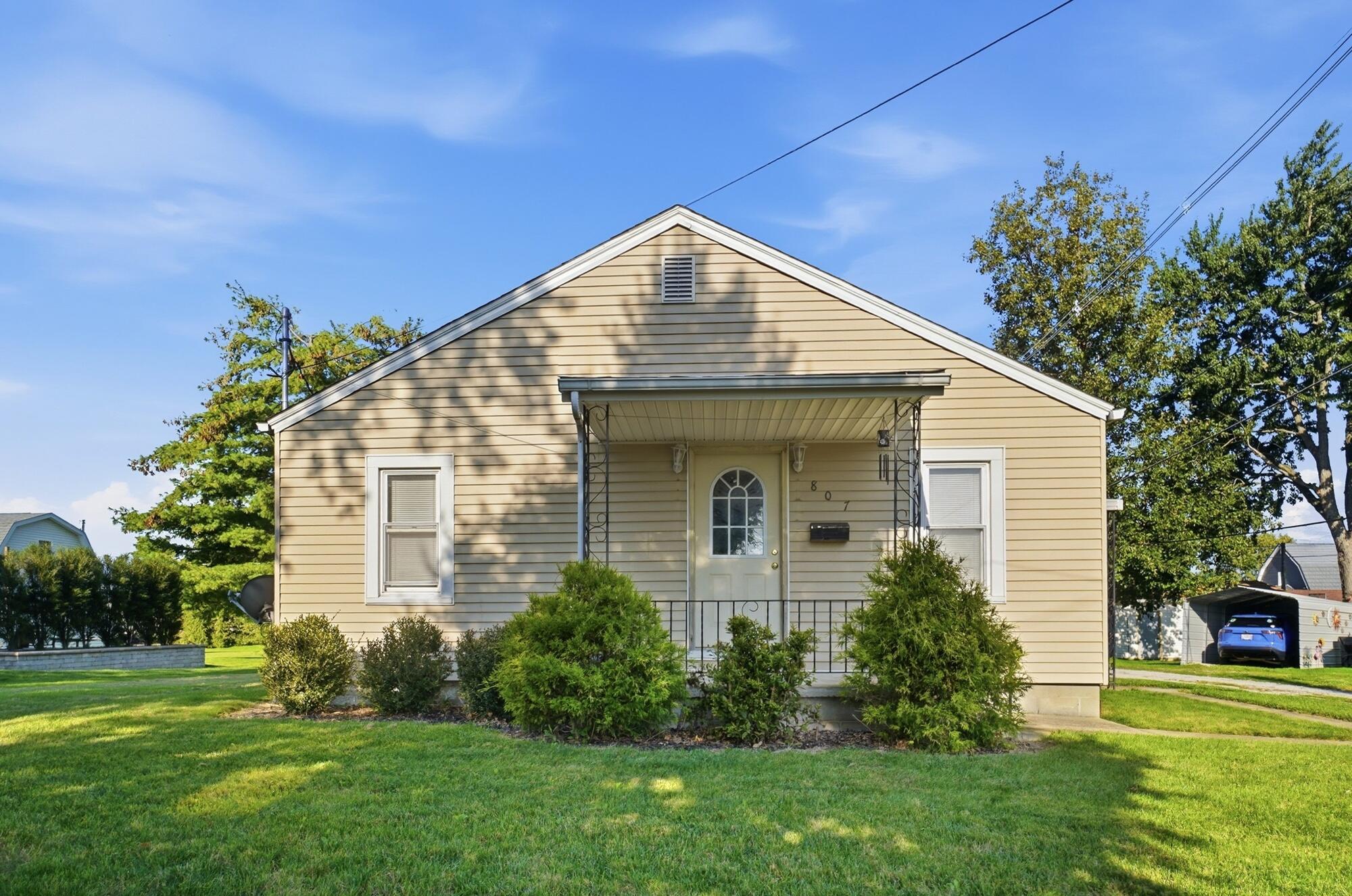 807 Court, Wapakoneta, Ohio 45895