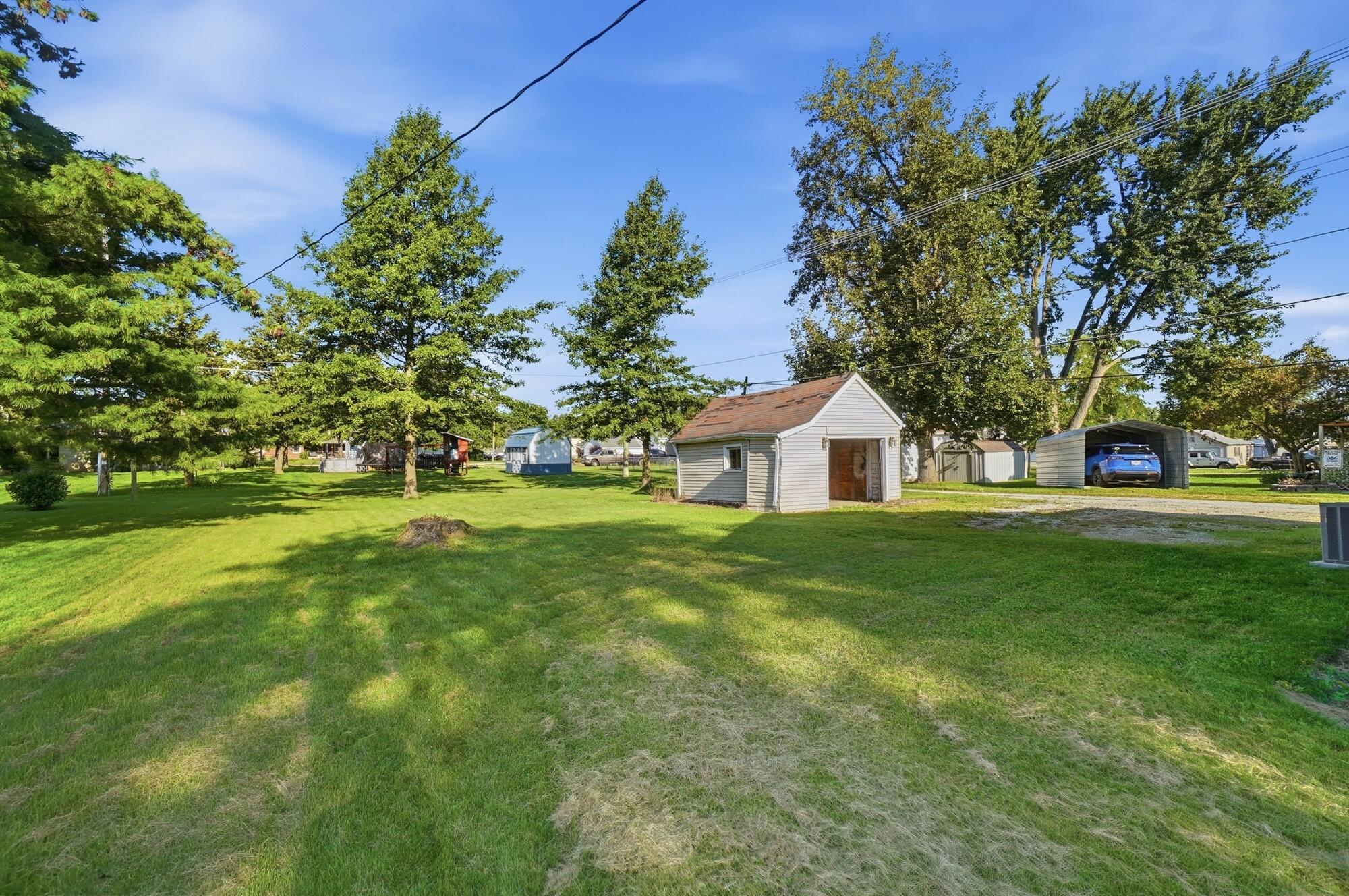 807 Court, Wapakoneta, Ohio 45895