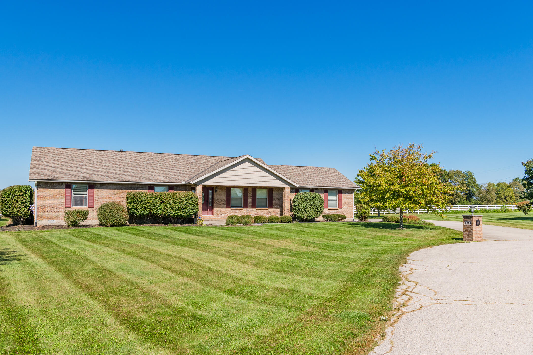 5782 Whispering Wind, Springfield, Ohio 45504