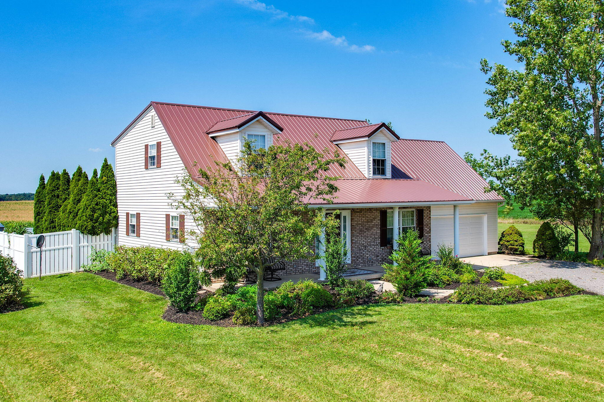 15881 Lochard, Anna, Ohio 45302