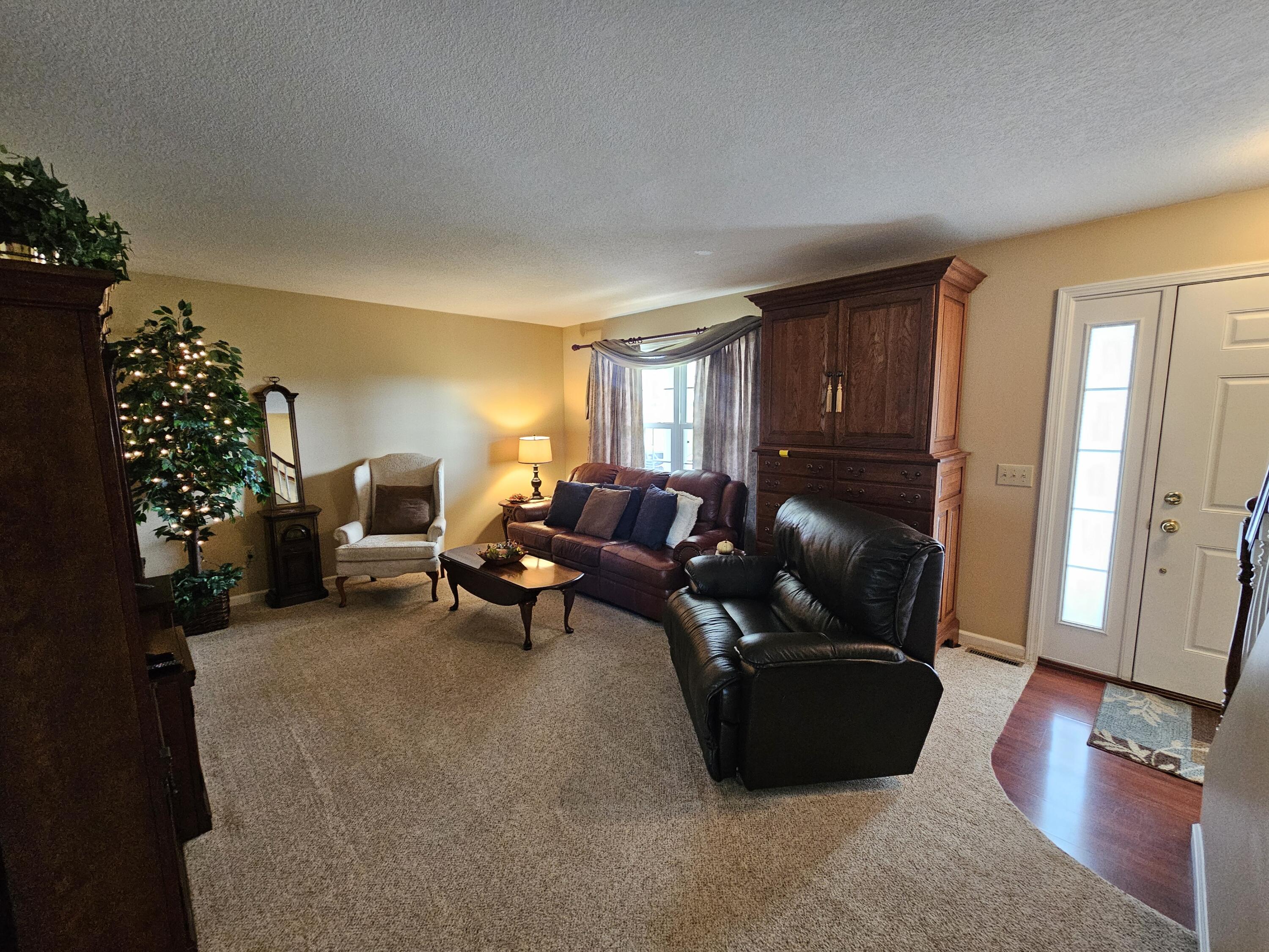 15881 Lochard, Anna, Ohio 45302