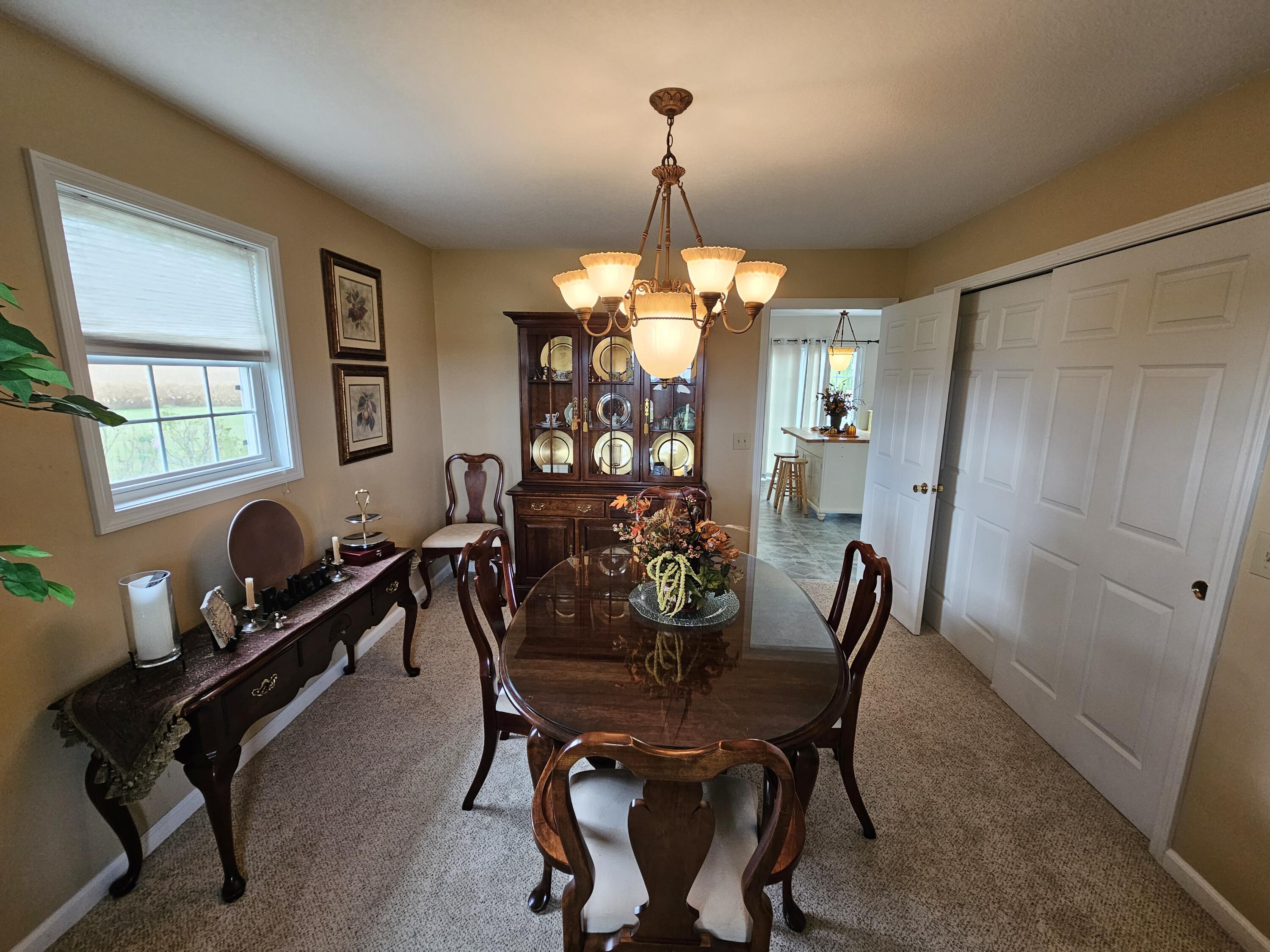 15881 Lochard, Anna, Ohio 45302