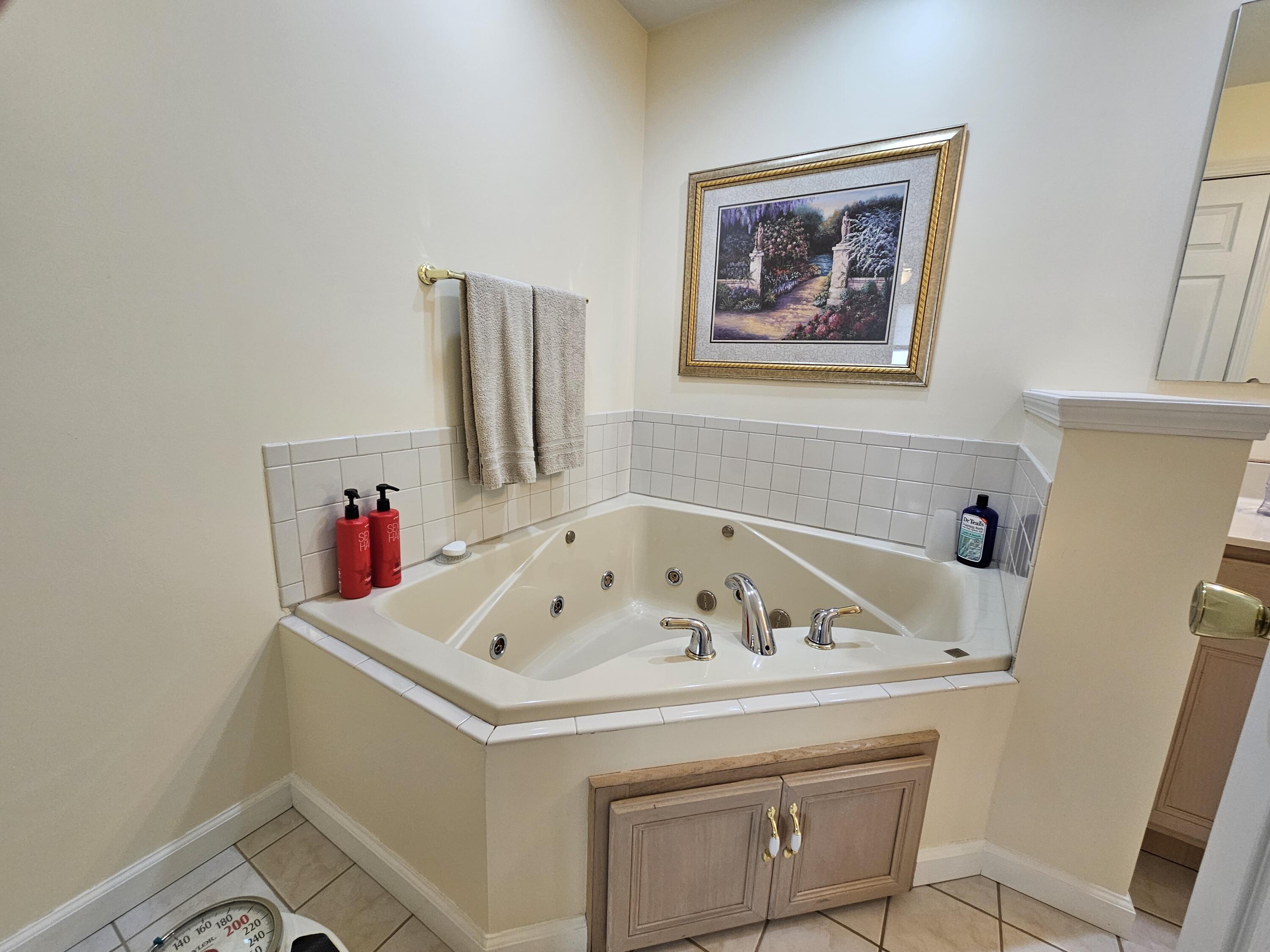 15881 Lochard, Anna, Ohio 45302