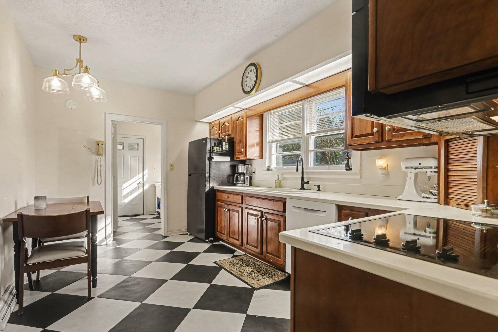 112 Newell, West Liberty, Ohio 43357