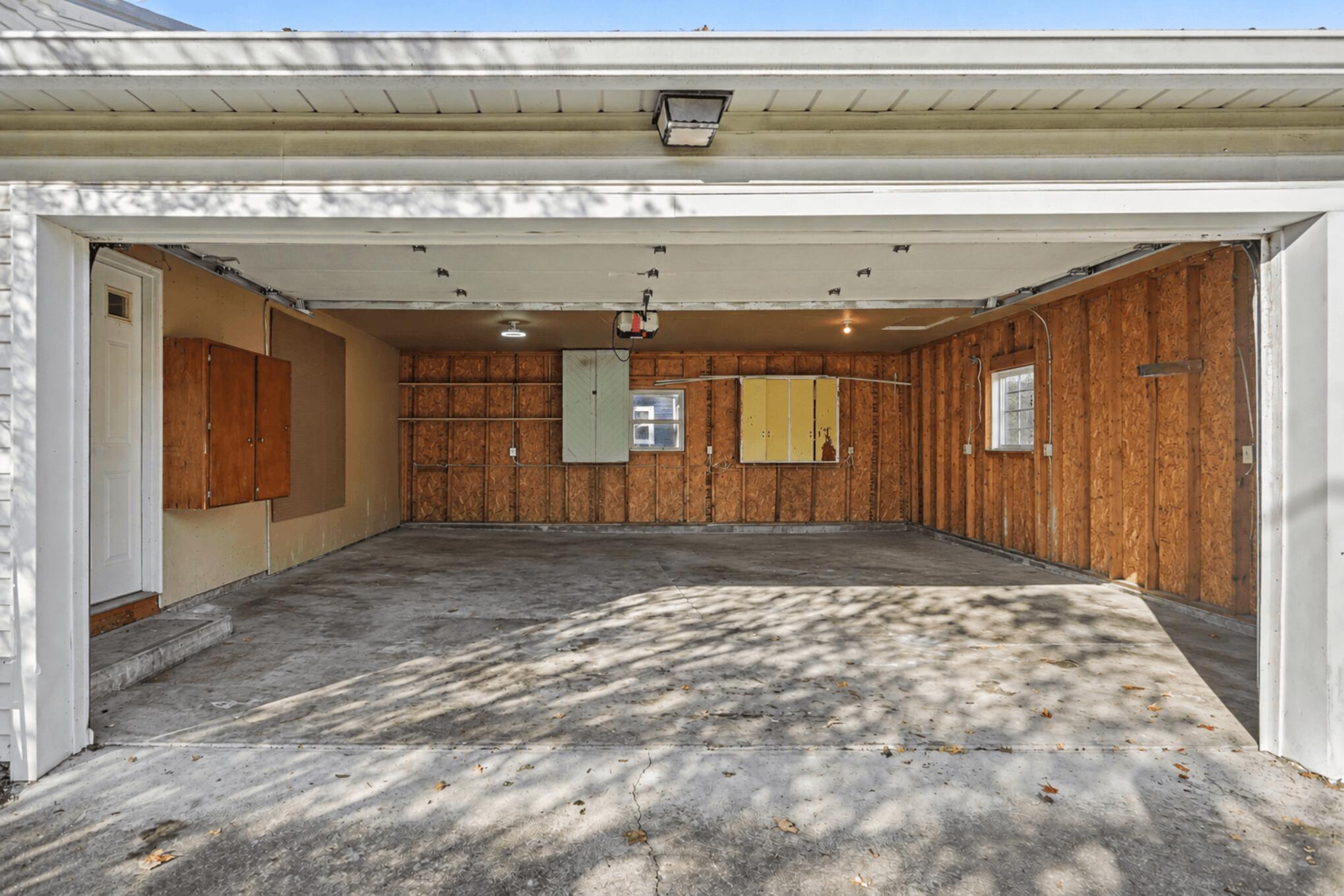 112 Newell, West Liberty, Ohio 43357