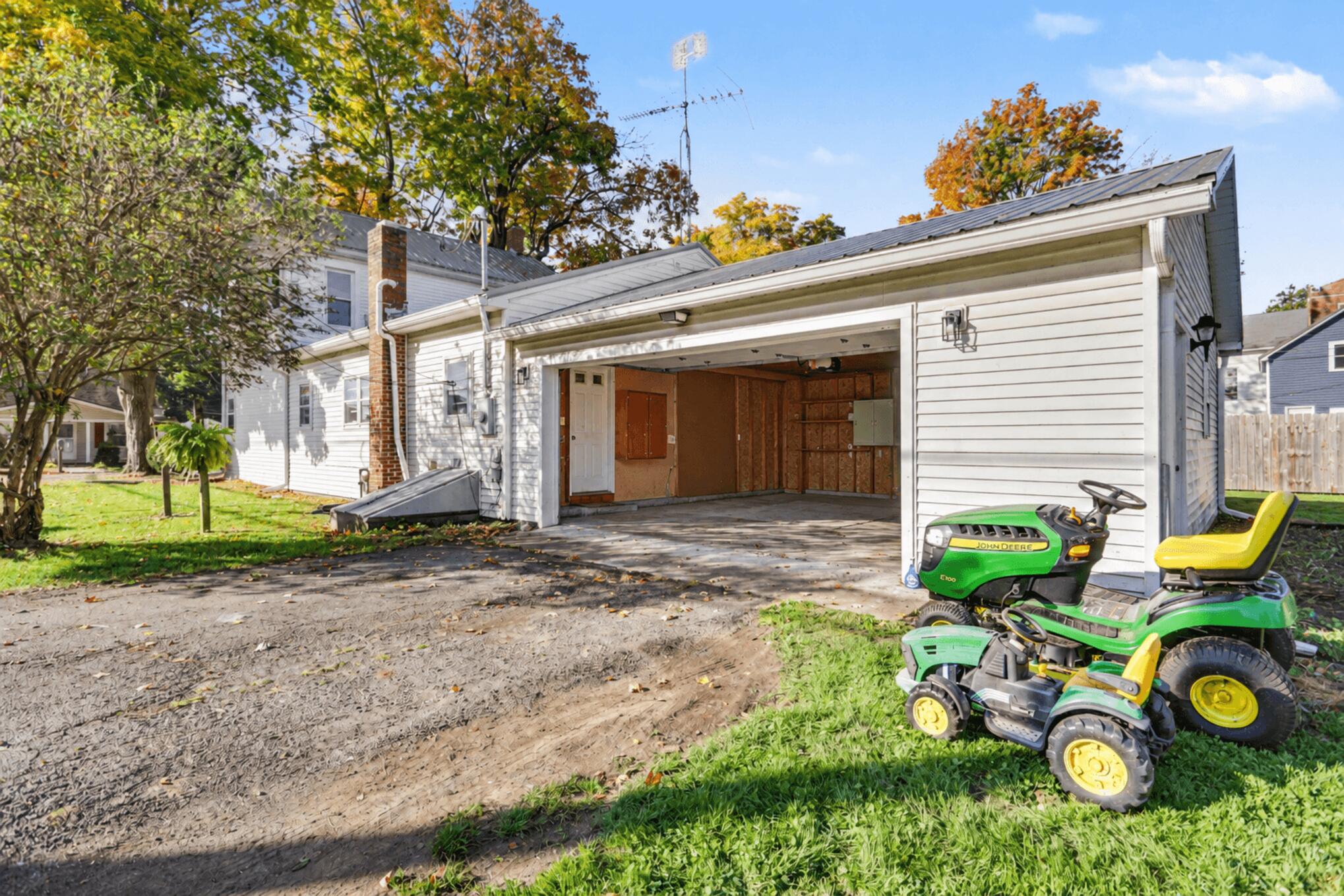 112 Newell, West Liberty, Ohio 43357