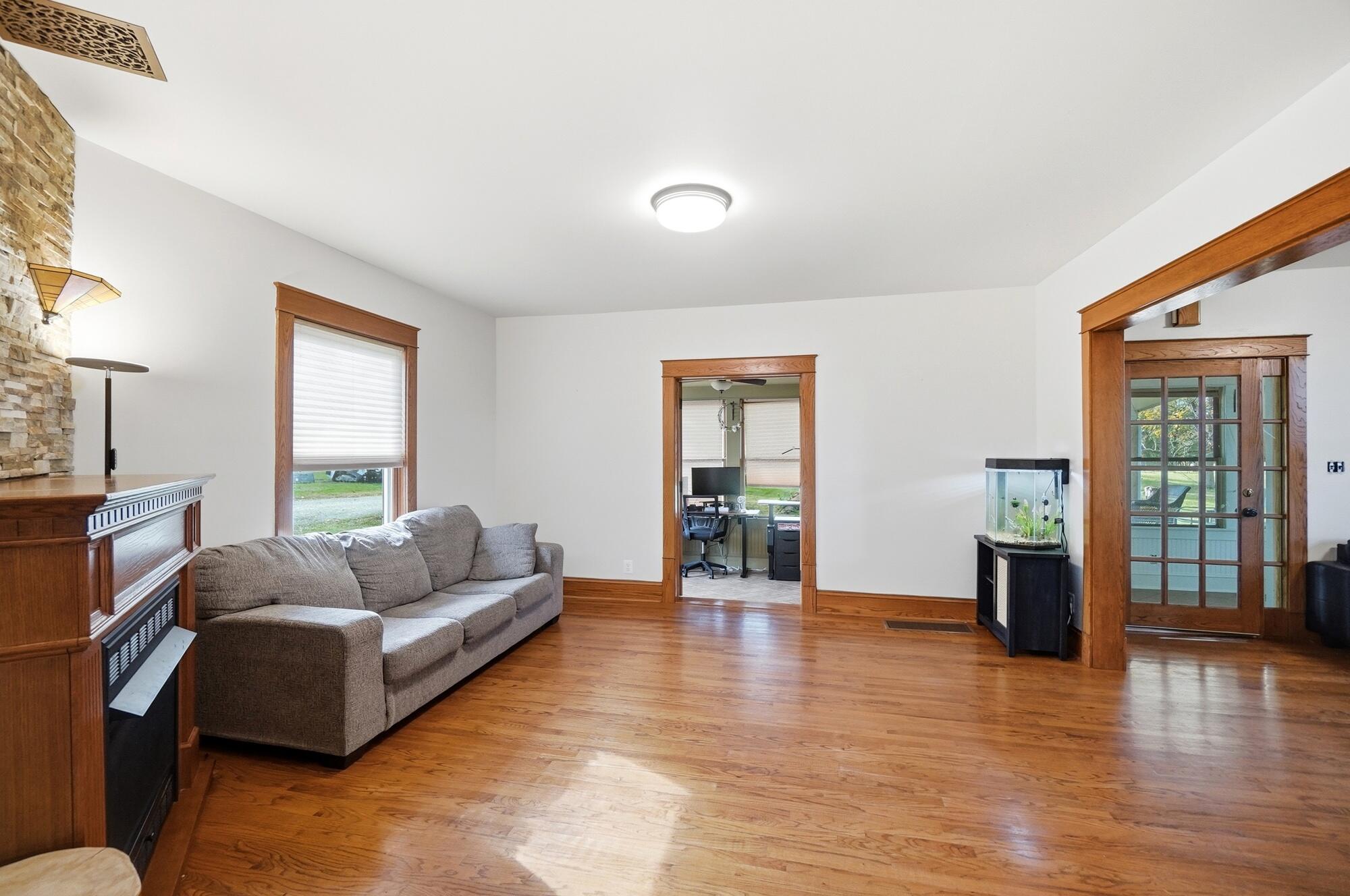 5627 Pitchin, Springfield, Ohio 45502