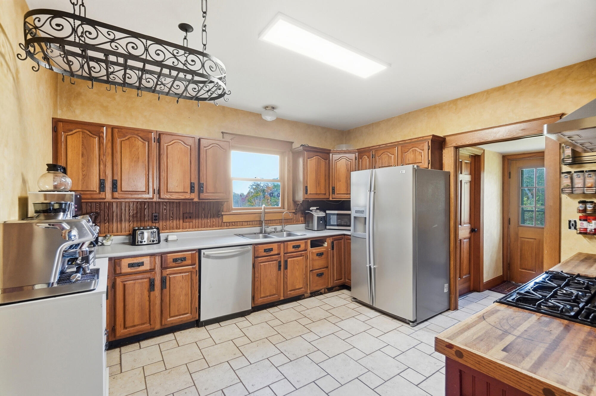 5627 Pitchin, Springfield, Ohio 45502