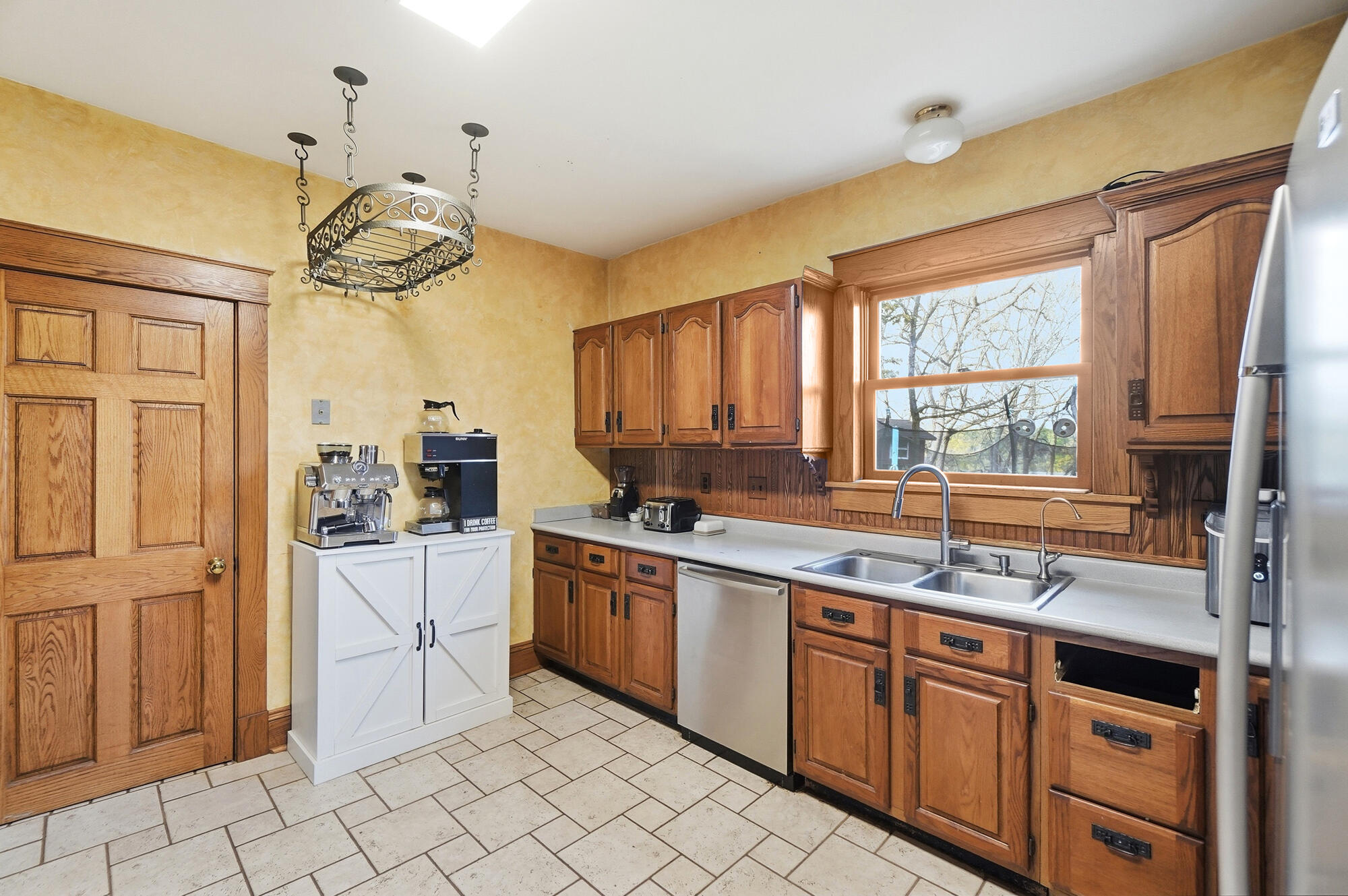 5627 Pitchin, Springfield, Ohio 45502
