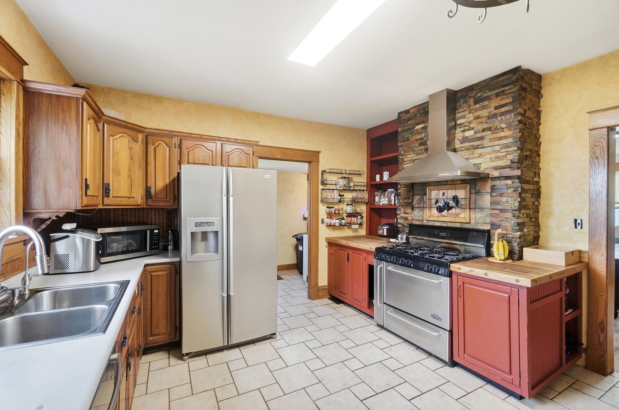 5627 Pitchin, Springfield, Ohio 45502
