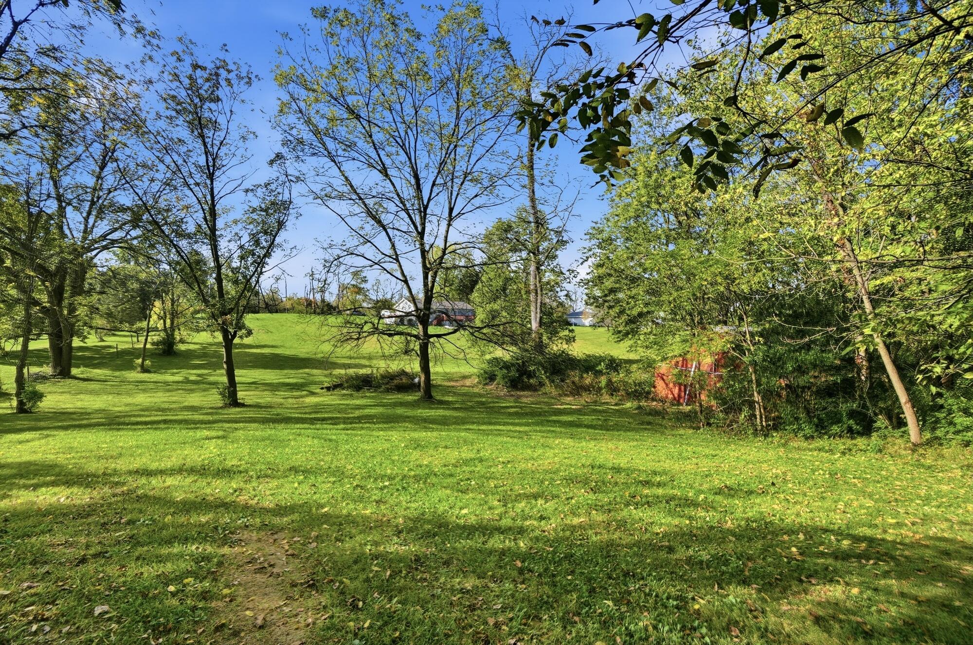 5627 Pitchin, Springfield, Ohio 45502