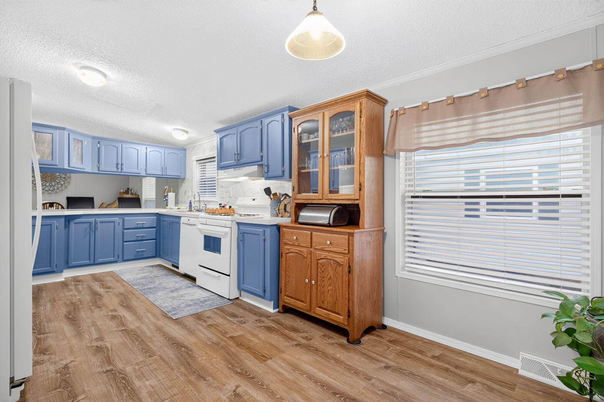 7225 State Route 368, Huntsville, Ohio 43324