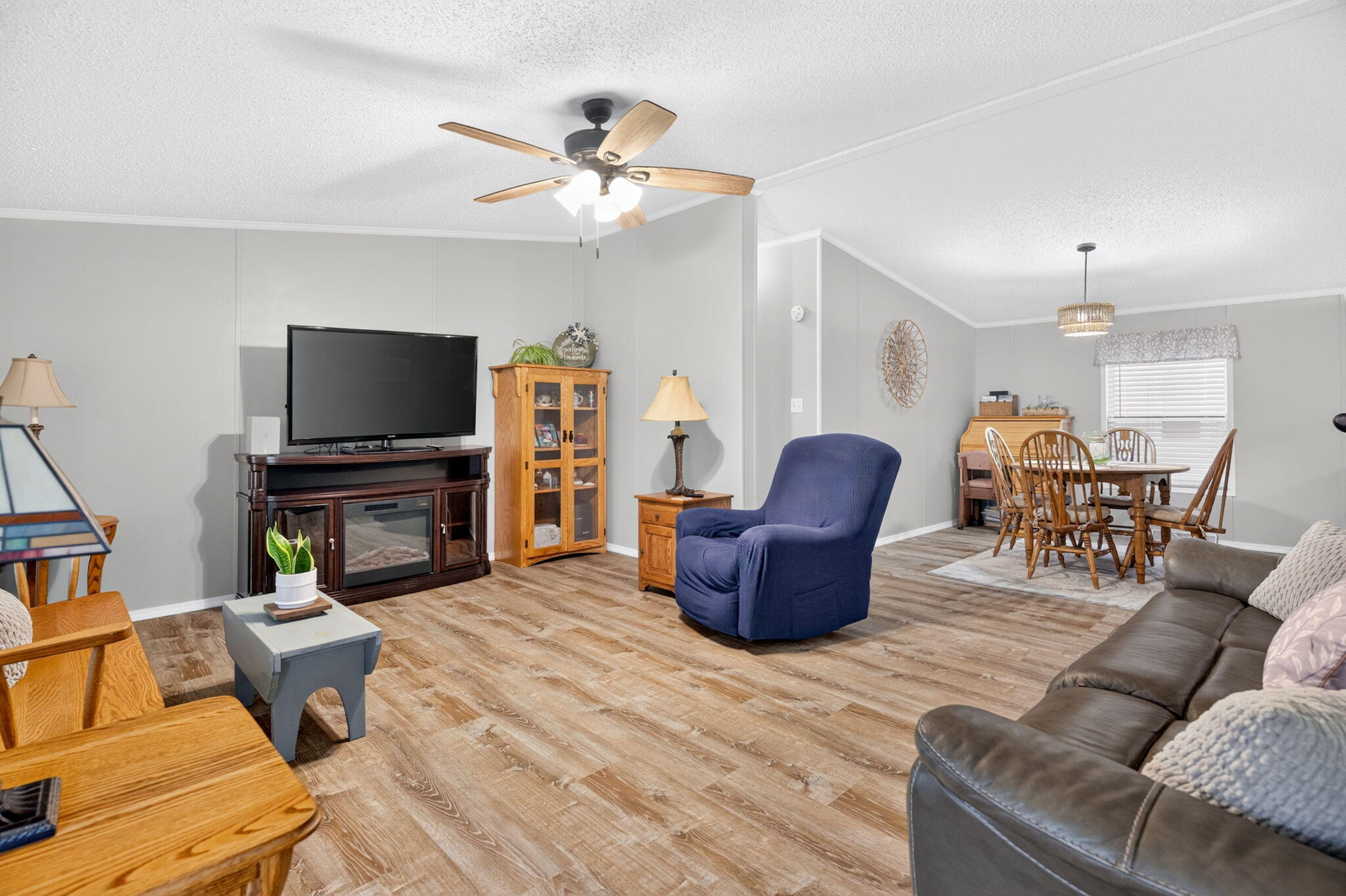 7225 State Route 368, Huntsville, Ohio 43324