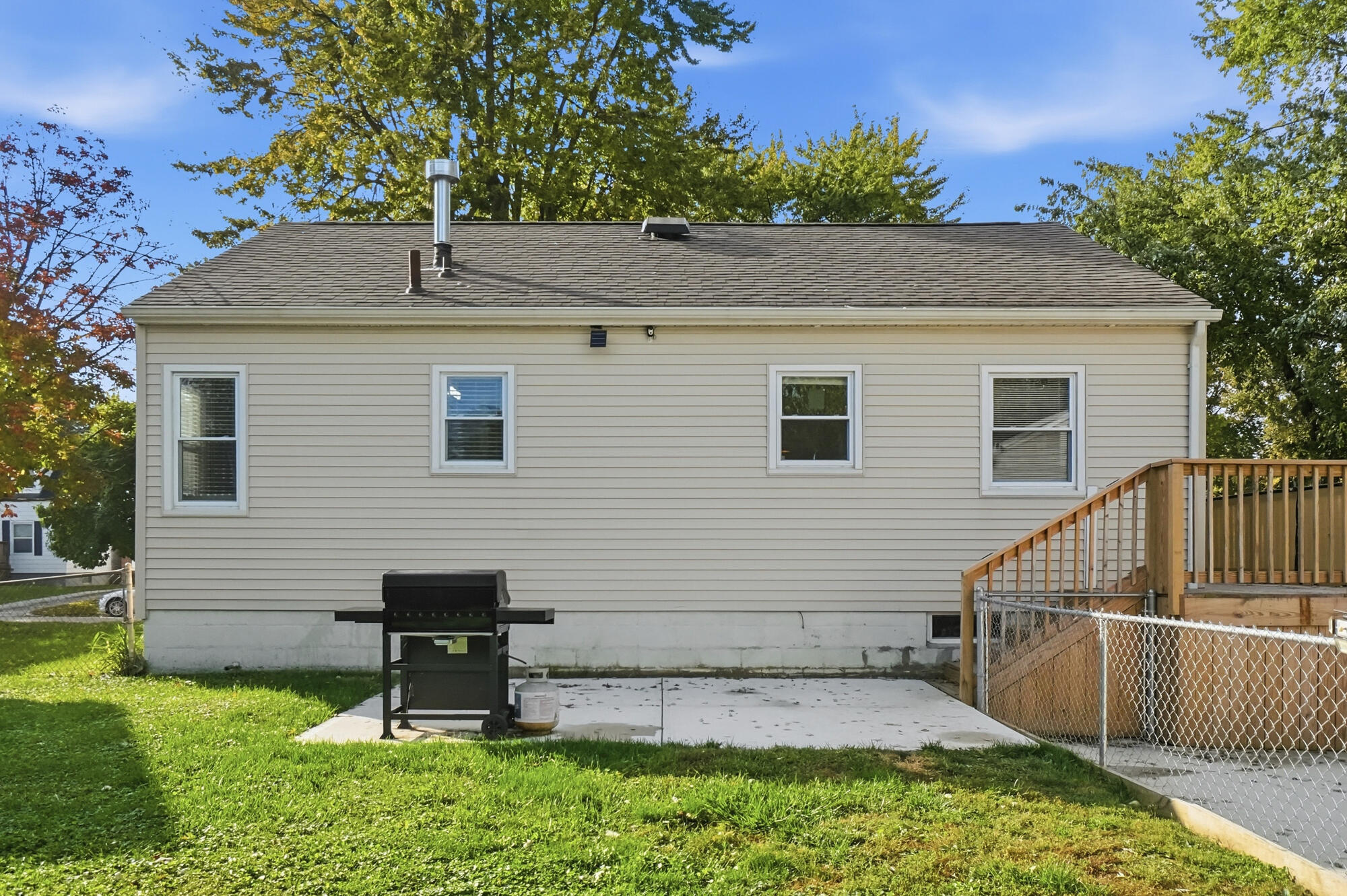 37 Elmwood, Troy, Ohio 45373